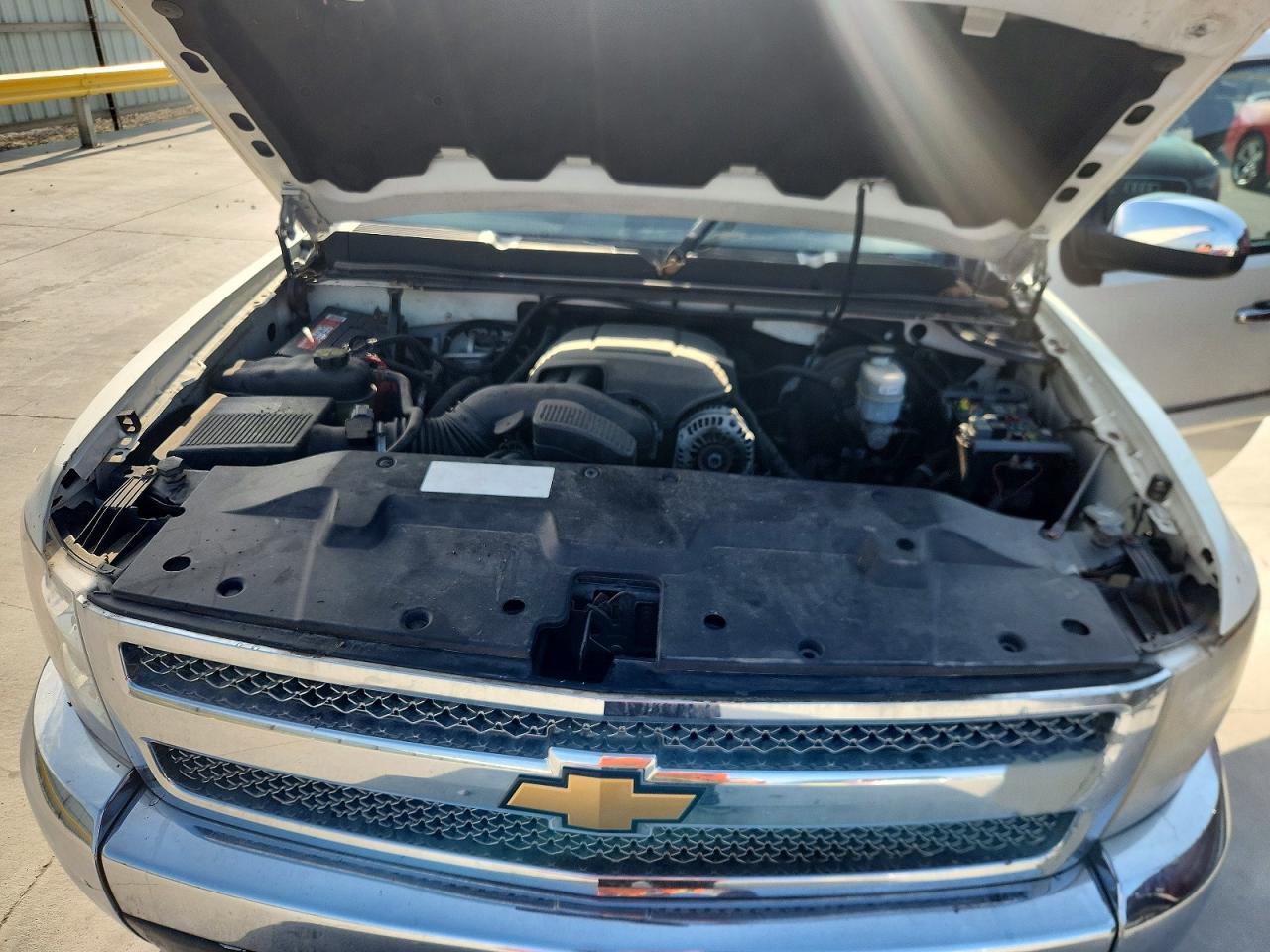 2012 Chevrolet Silverado K1500 Lt White vin: 3GCPKSE75CG201872