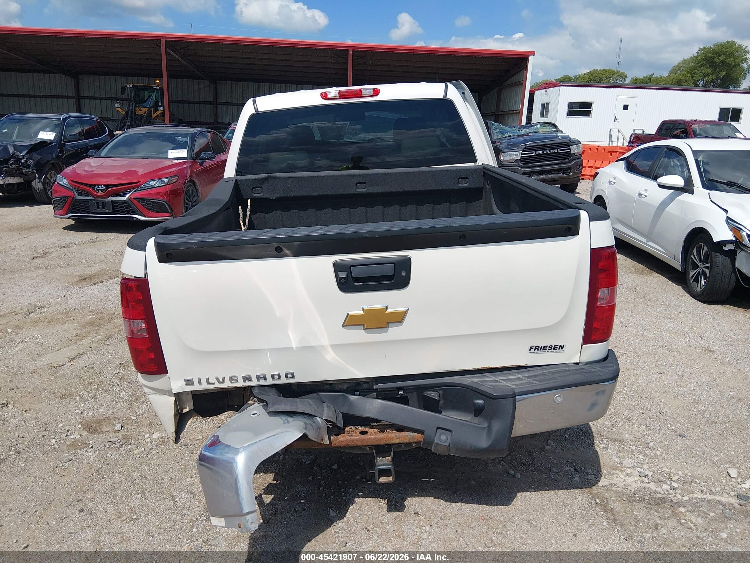 2012 Chevrolet Silverado 1500 Lt White vin: 3GCPKSE75CG264437