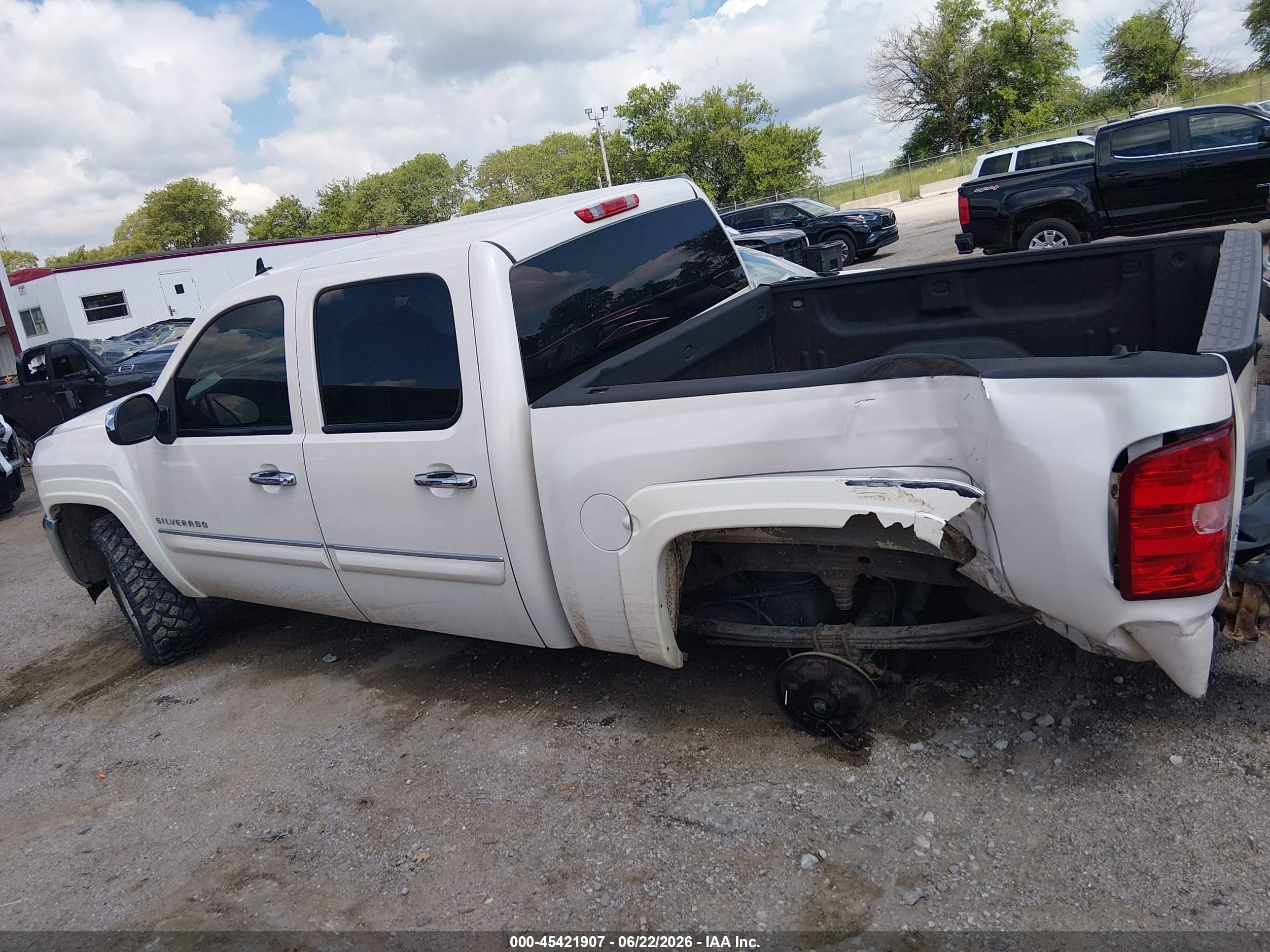 2012 Chevrolet Silverado 1500 Lt White vin: 3GCPKSE75CG264437