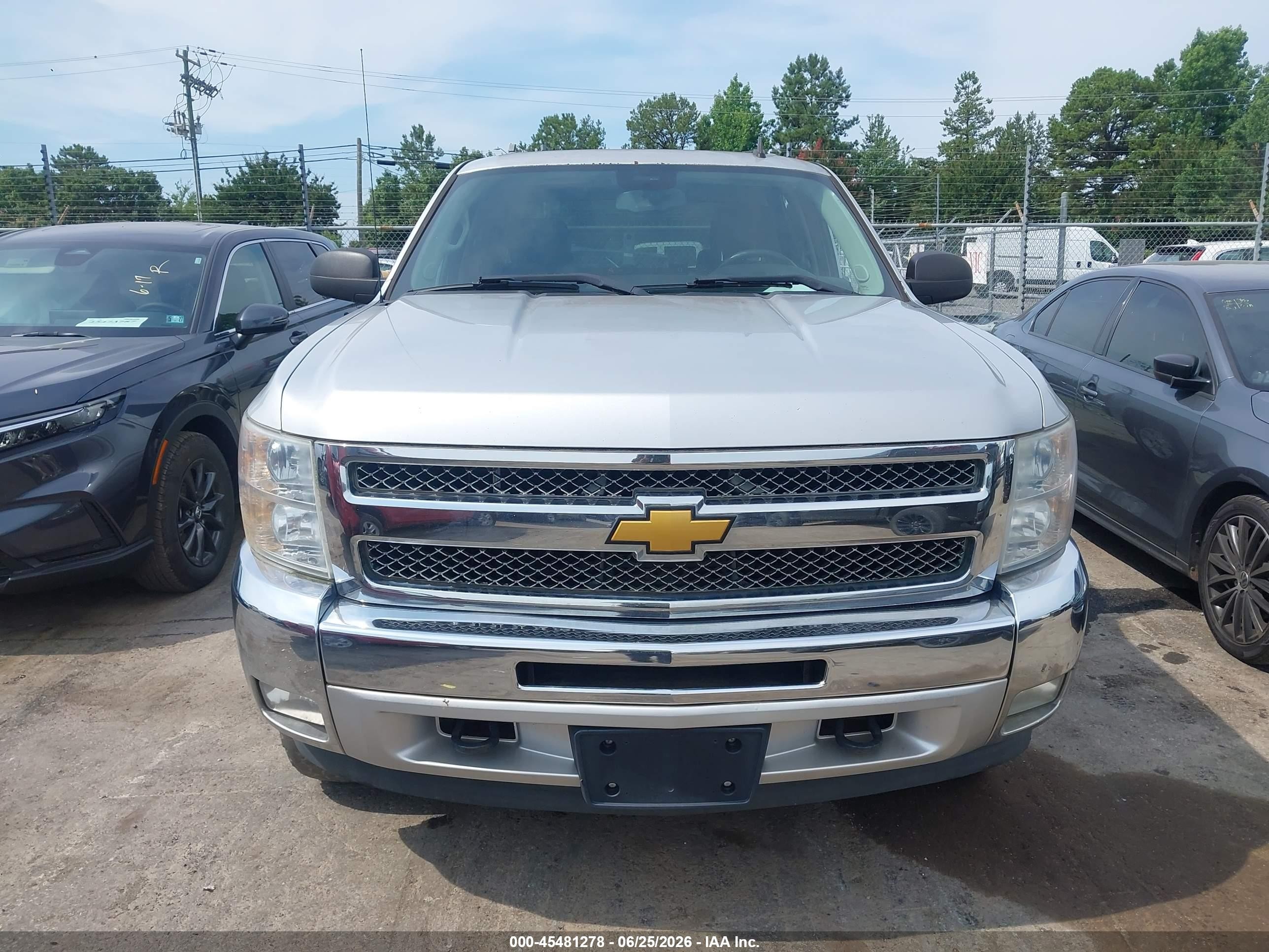 2013 Chevrolet Silverado 1500 Lt Silver vin: 3GCPKSE75DG126253