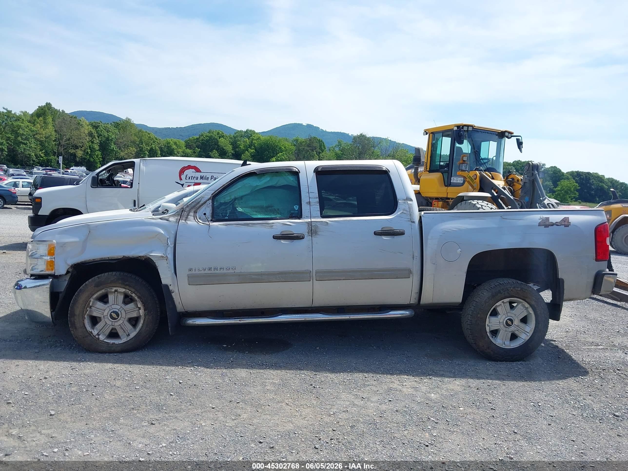 2013 Chevrolet Silverado 1500 Lt Серебряный vin: 3GCPKSE75DG206815