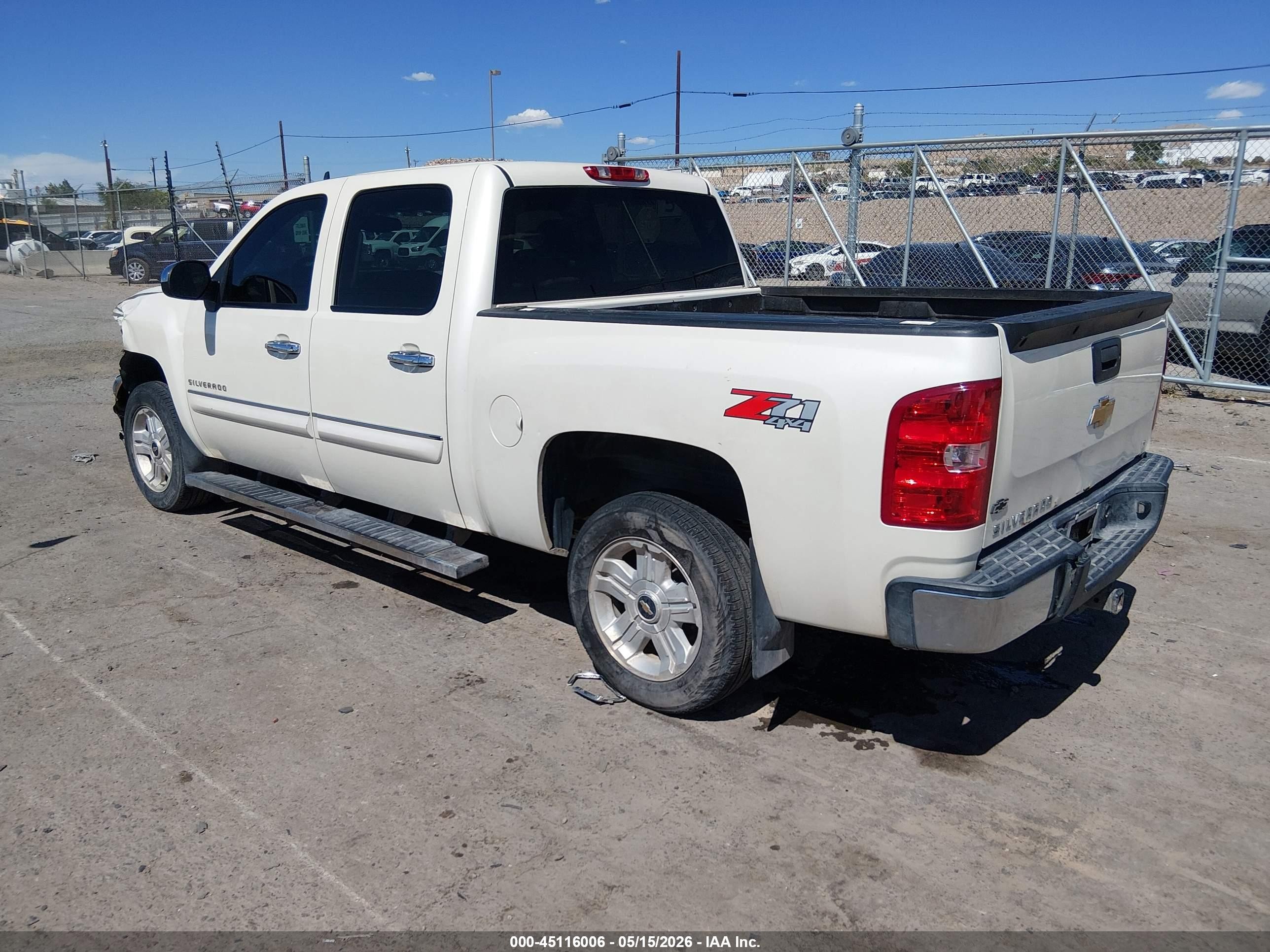 2013 Chevrolet Silverado 1500 Lt Белый vin: 3GCPKSE76DG308981