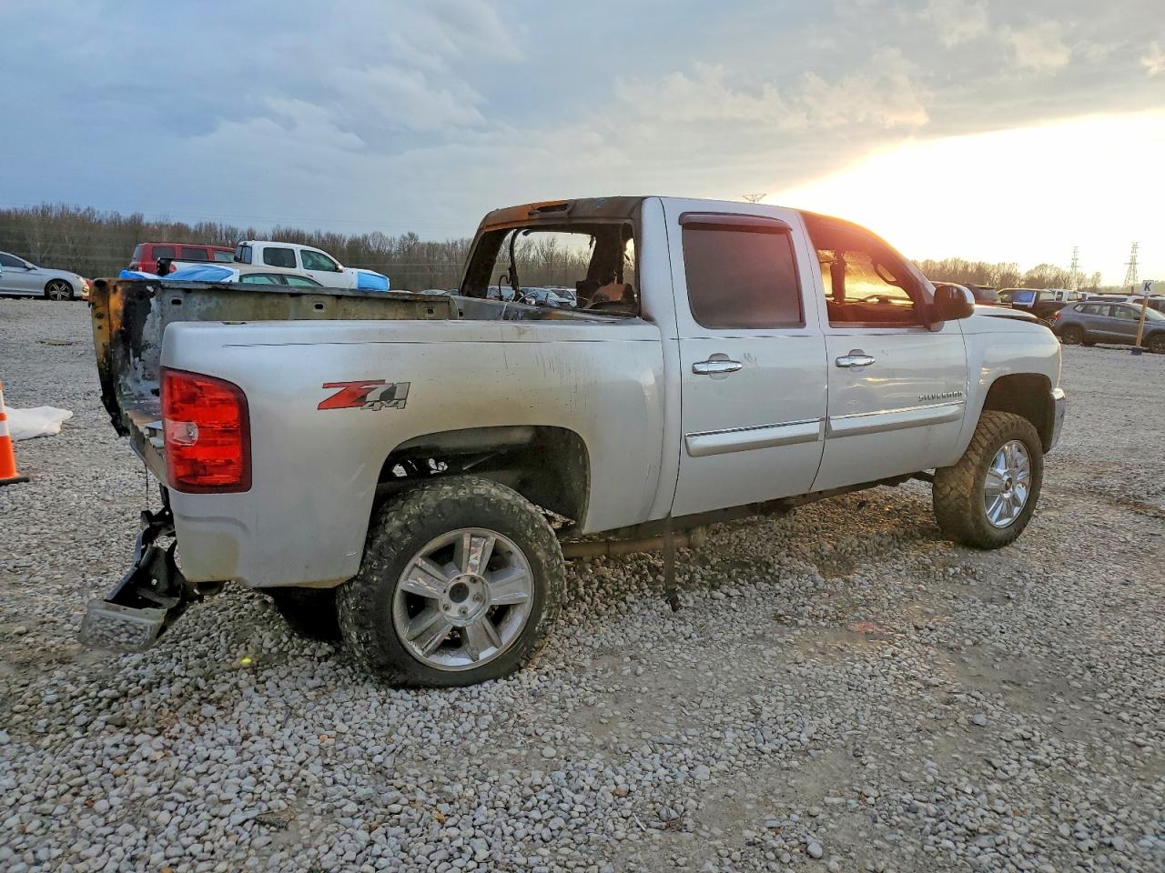 2013 Chevrolet Silverado K1500 Lt Silver vin: 3GCPKSE76DG310651