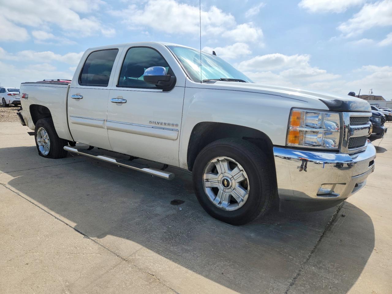 2012 Chevrolet Silverado K1500 Lt Белый vin: 3GCPKSE77CG112840