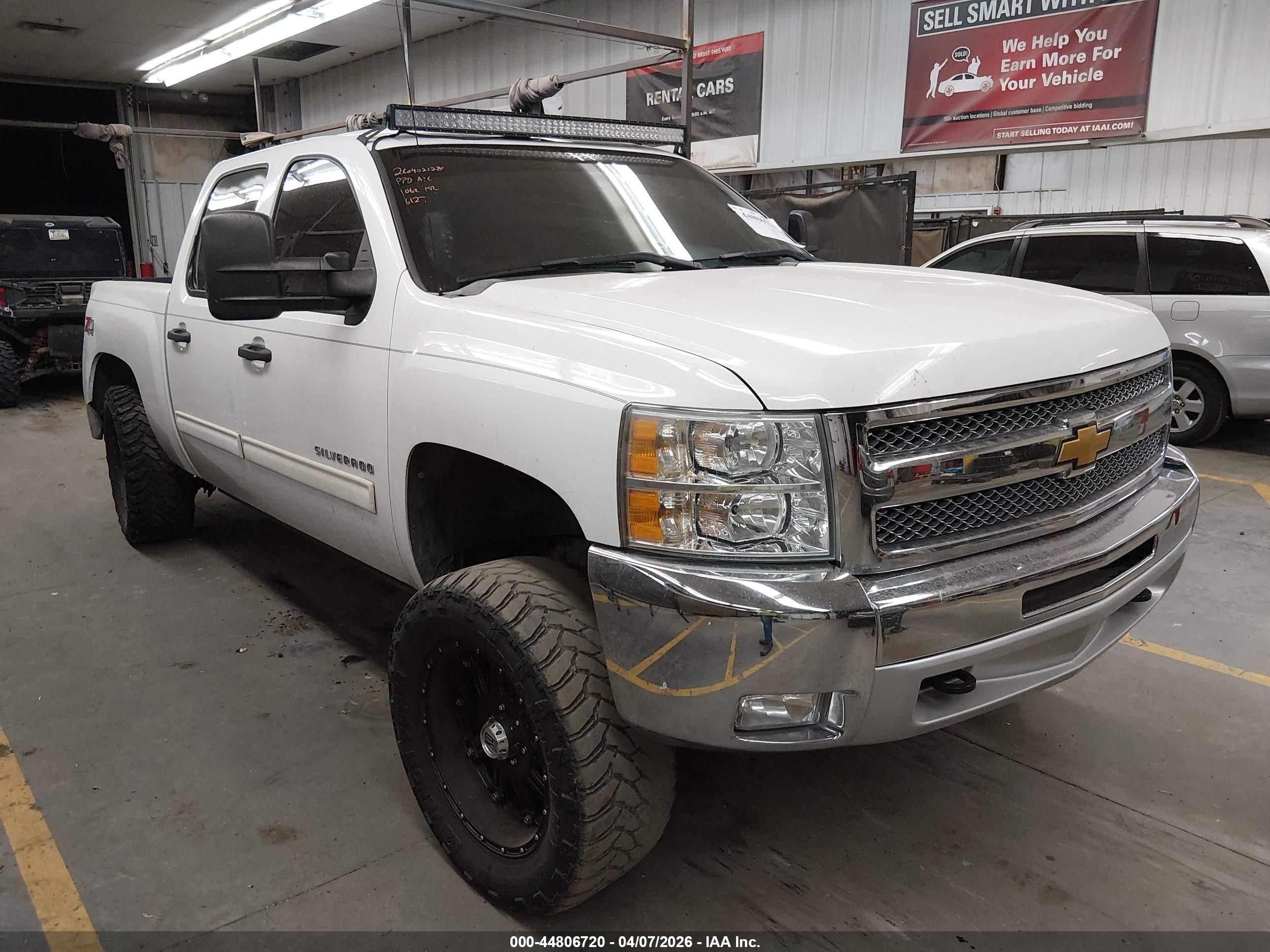 2012 Chevrolet Silverado 1500 Lt White vin: 3GCPKSE77CG116127