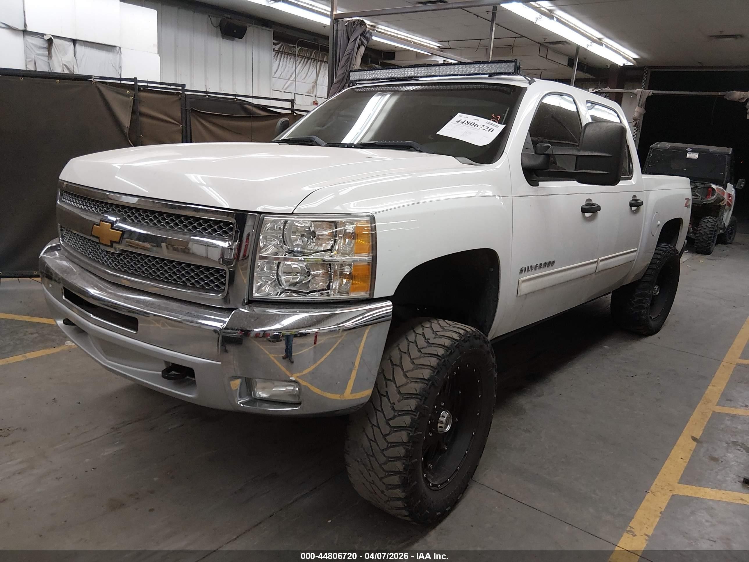 2012 Chevrolet Silverado 1500 Lt White vin: 3GCPKSE77CG116127