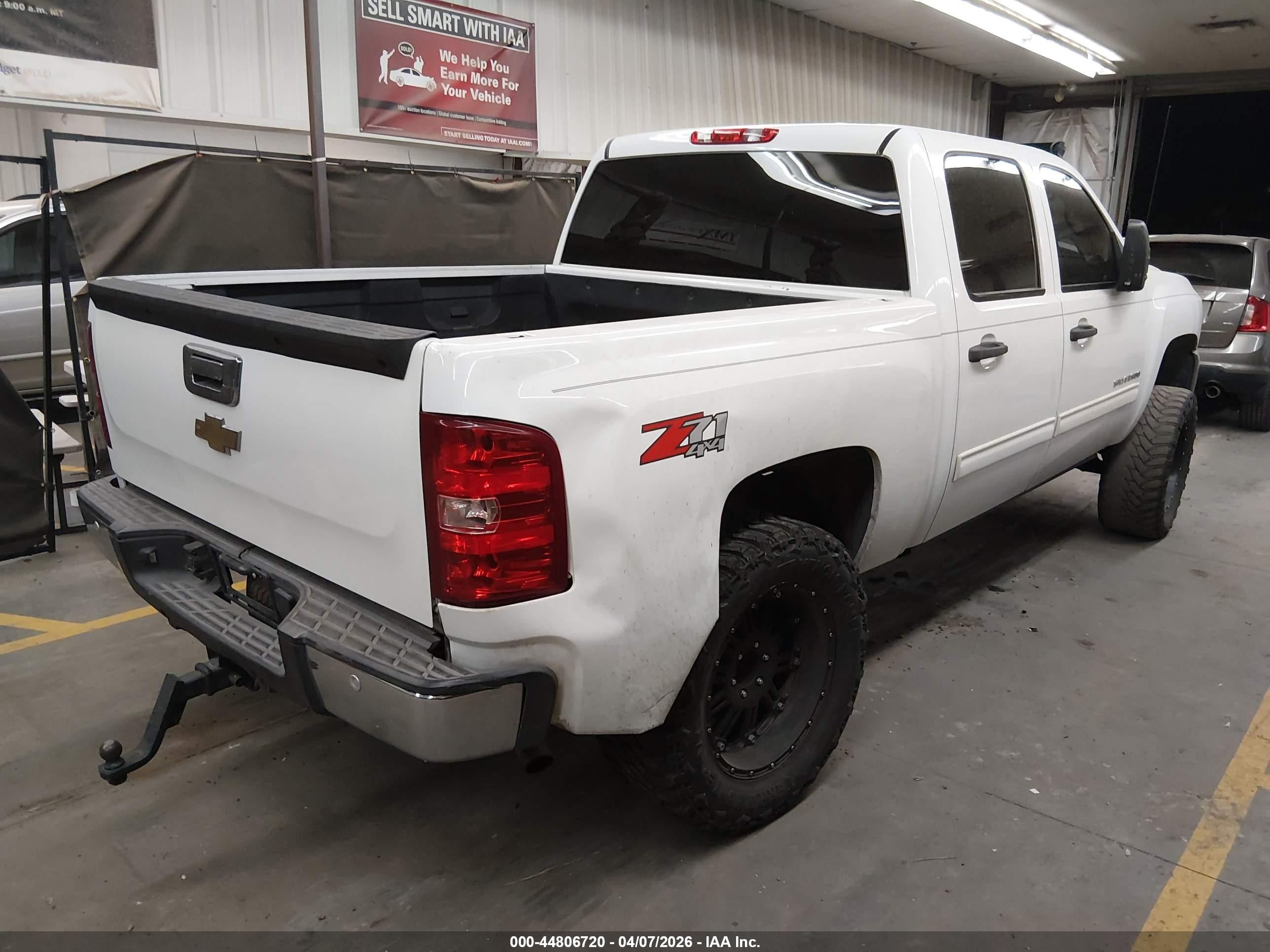 2012 Chevrolet Silverado 1500 Lt White vin: 3GCPKSE77CG116127