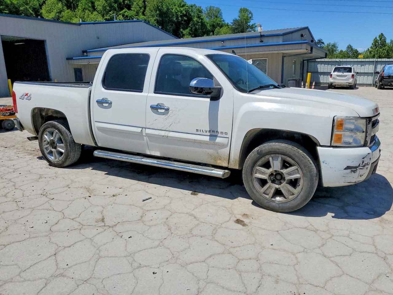 2013 Chevrolet Silverado K1500 Lt White vin: 3GCPKSE77DG370616