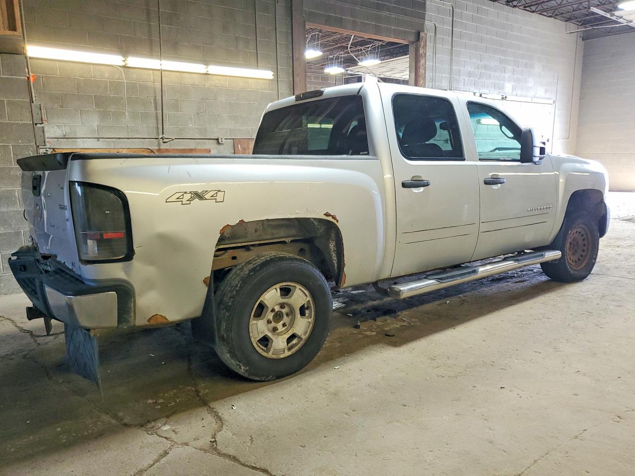 2013 Chevrolet Silverado C1500 Heavy Duty Gray vin: 3GCPKSE77DG378912