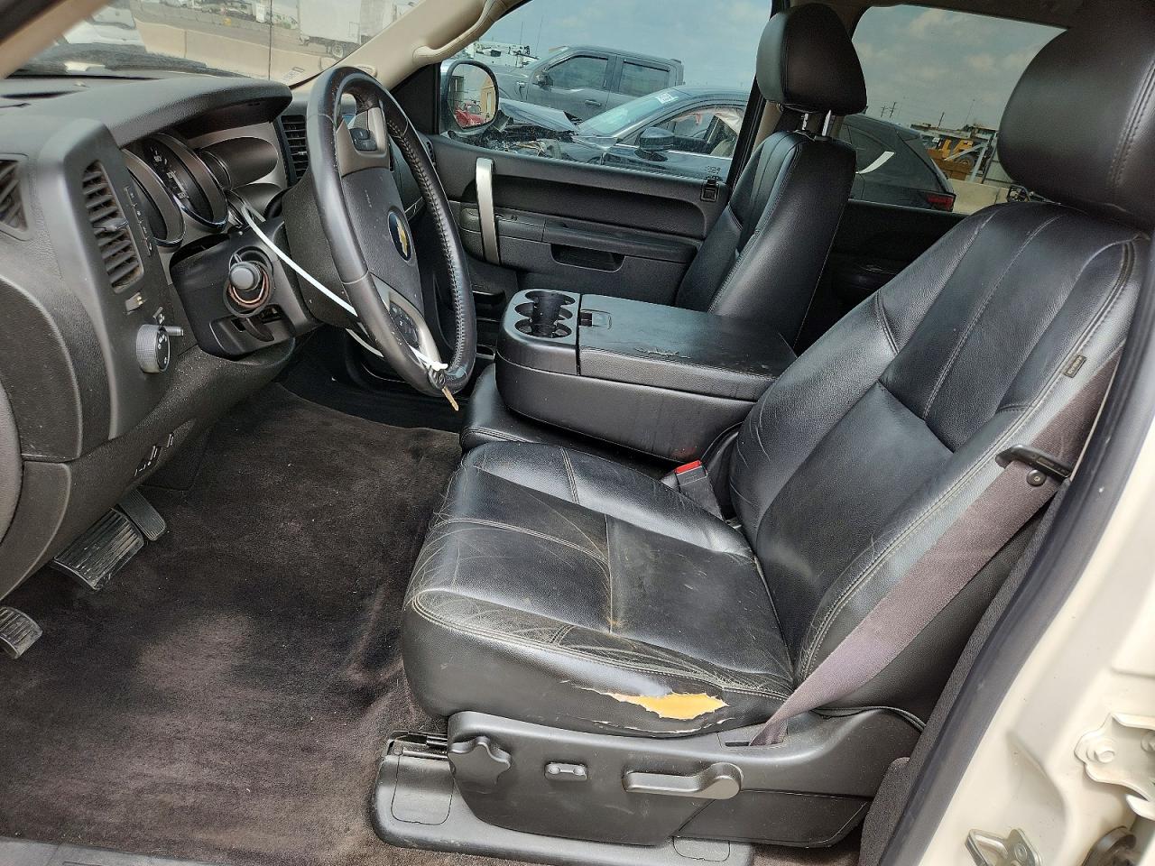 2012 Chevrolet Silverado K1500 Lt White vin: 3GCPKSE78CG113673
