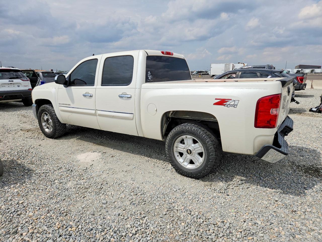 2012 Chevrolet Silverado K1500 Lt White vin: 3GCPKSE78CG113673