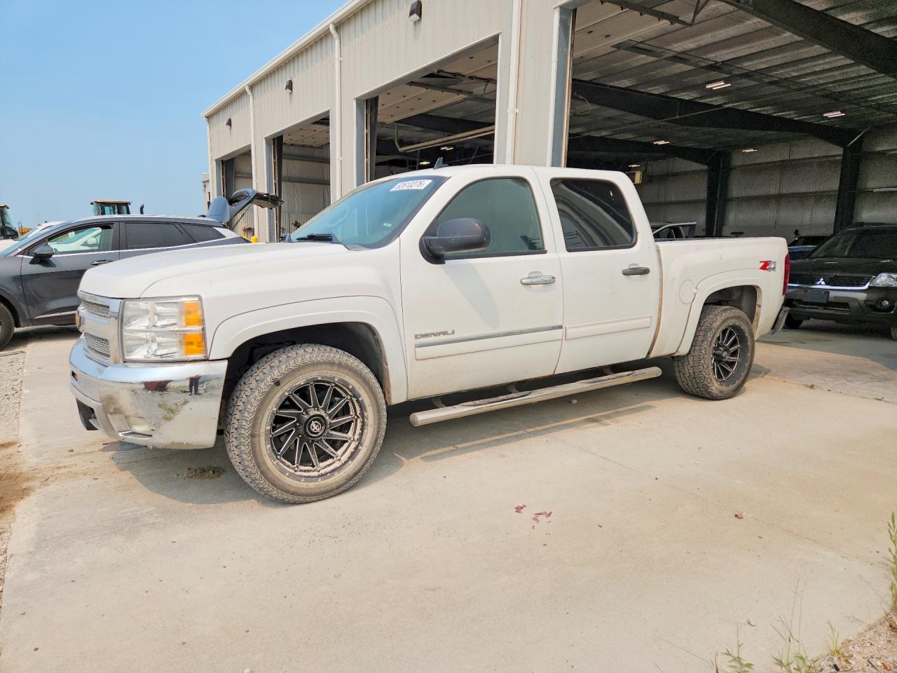 2012 Chevrolet Silverado K1500 Lt White vin: 3GCPKSE78CG123684