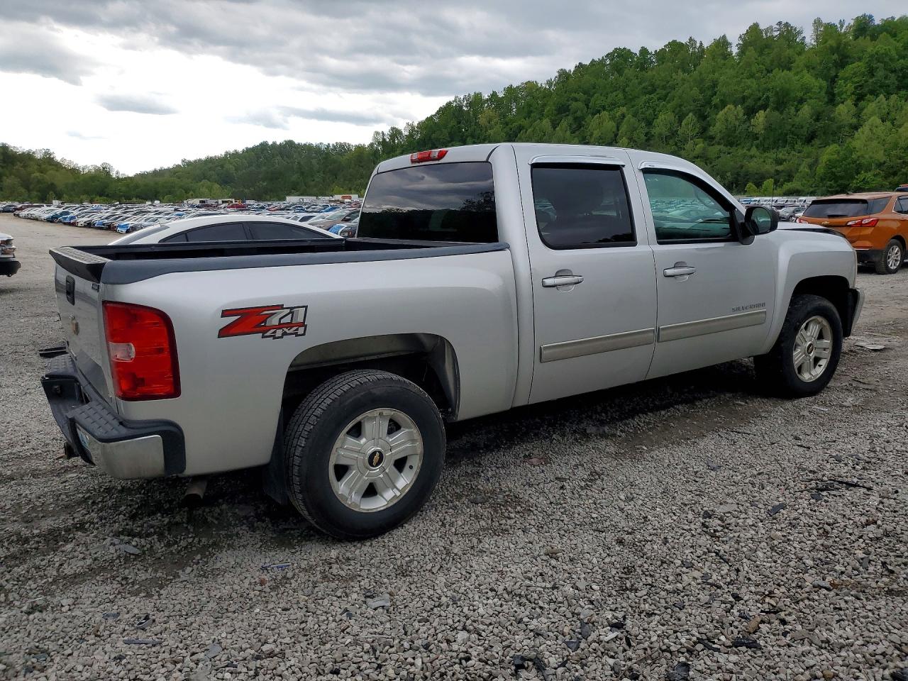 2013 Chevrolet Silverado K1500 Lt Silver vin: 3GCPKSE78DG168027