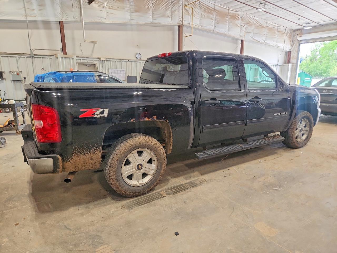 2013 Chevrolet Silverado K1500 Lt Черный vin: 3GCPKSE78DG252347