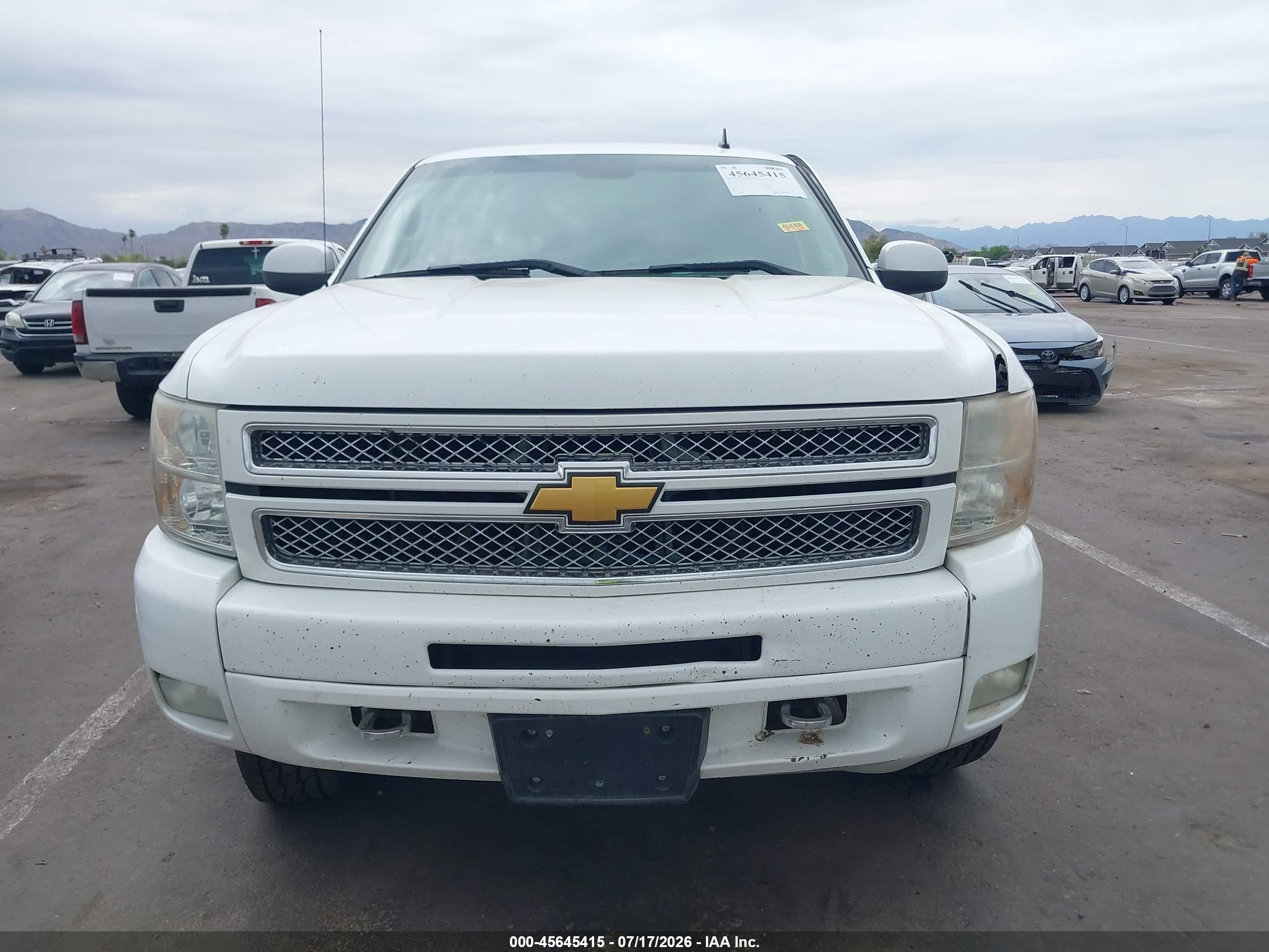 2013 Chevrolet Silverado 1500 Lt Белый vin: 3GCPKSE78DG337513