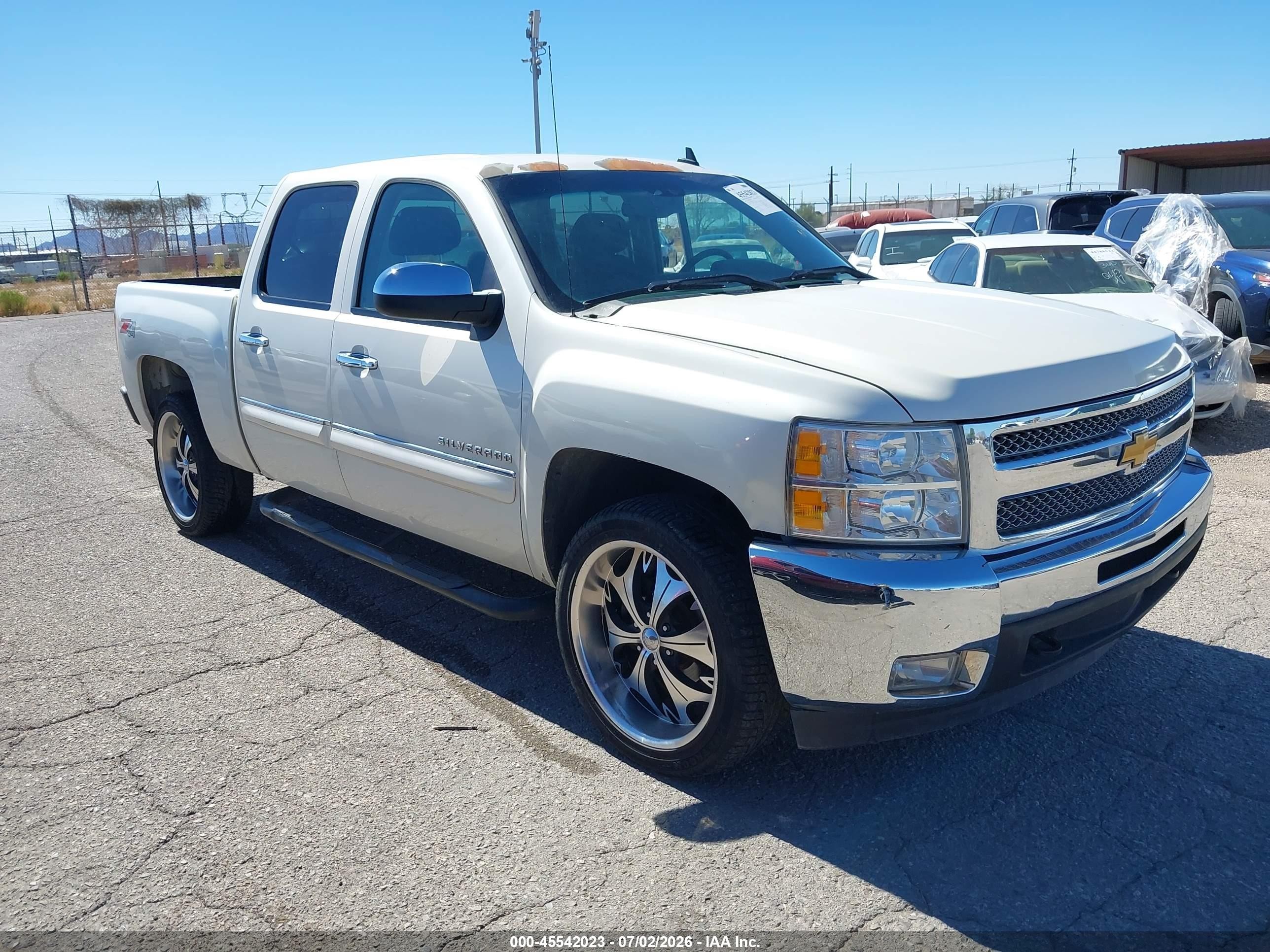 2012 Chevrolet Silverado 1500 Lt White vin: 3GCPKSE79CG304700
