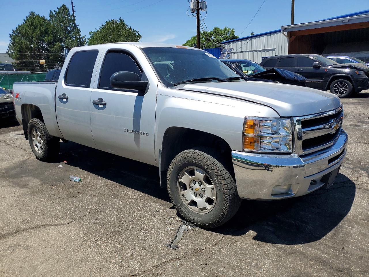 2013 Chevrolet Silverado K1500 Lt Silver vin: 3GCPKSE79DG142519