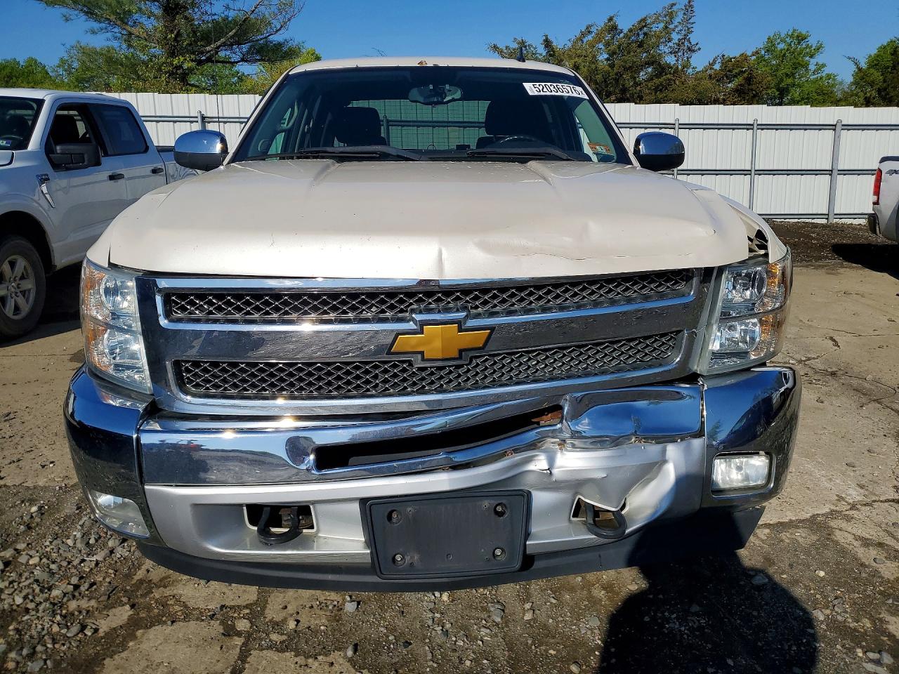 2013 Chevrolet Silverado K1500 Lt White vin: 3GCPKSE7XDG238028