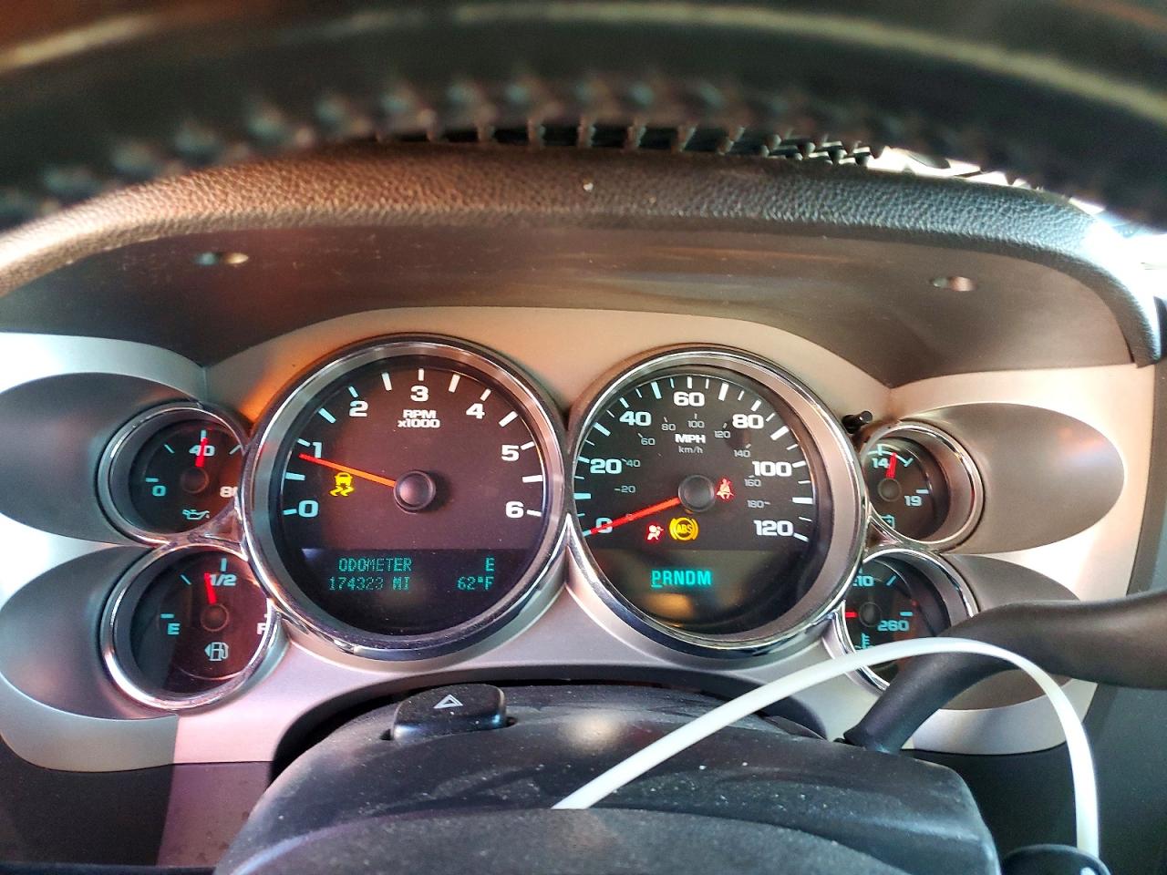2013 Chevrolet Silverado K1500 Lt White vin: 3GCPKSE7XDG238028