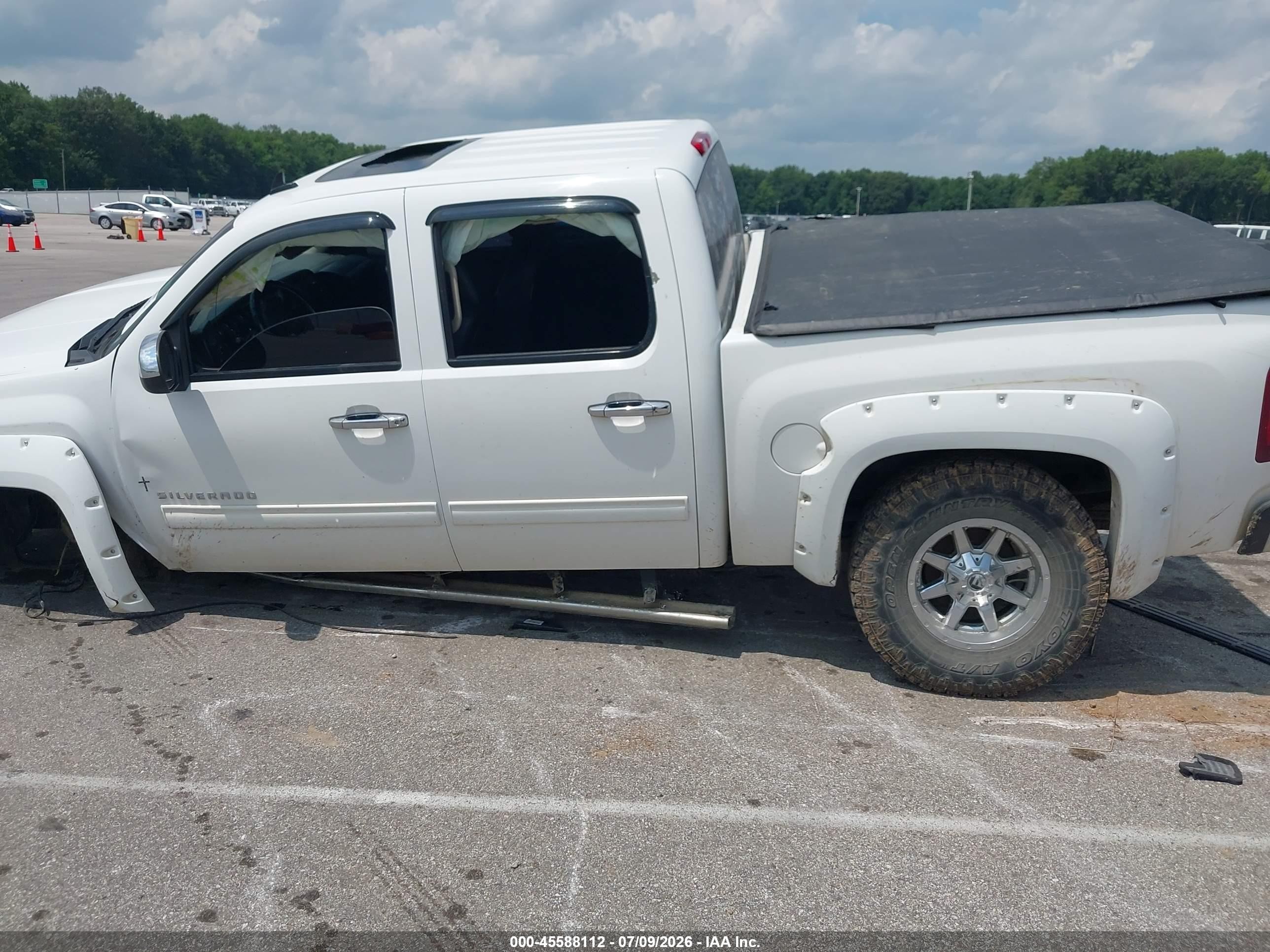 2013 Chevrolet Silverado 1500 Lt White vin: 3GCPKSE7XDG305825
