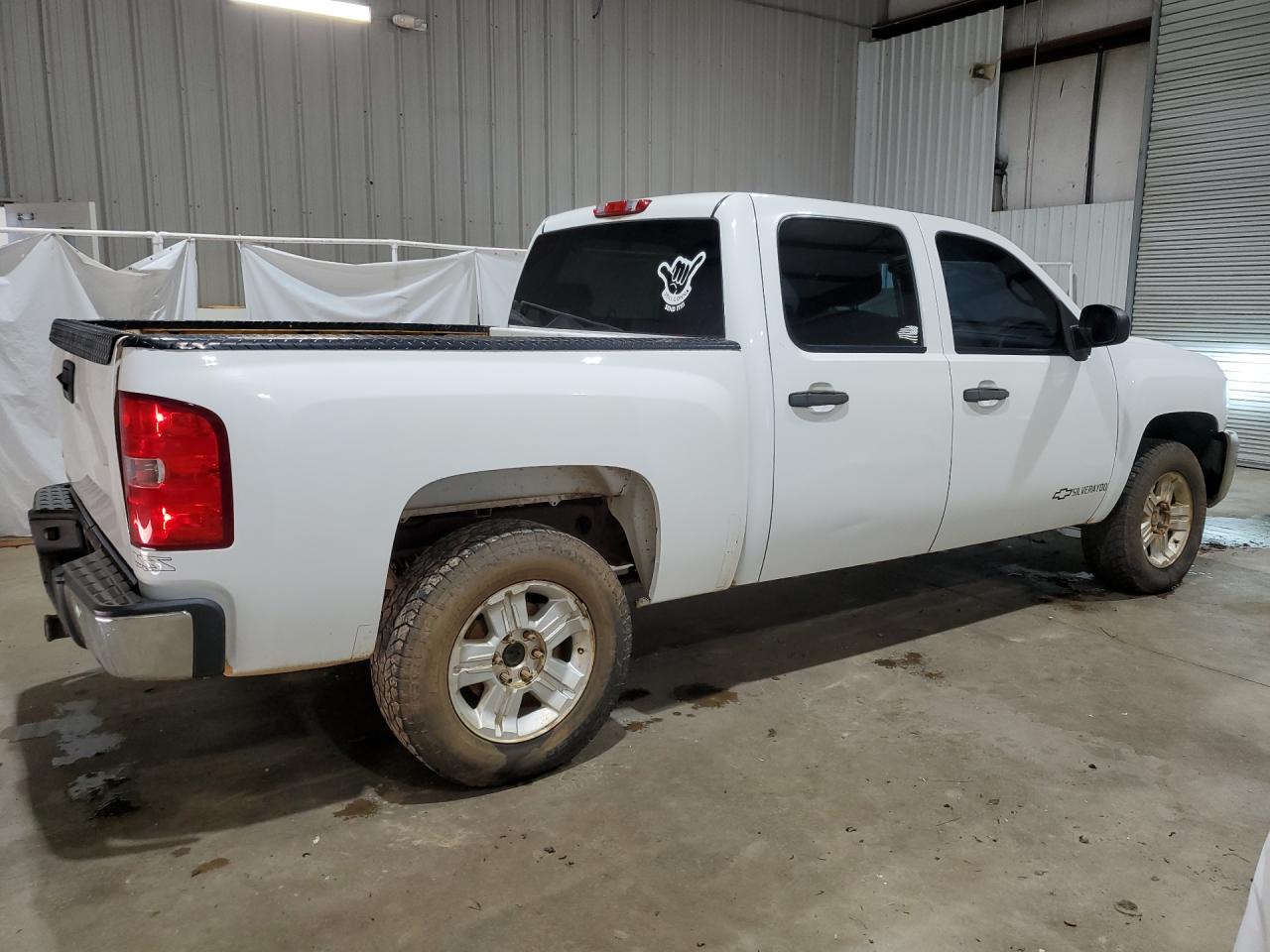 2013 Chevrolet Silverado K1500 Lt White vin: 3GCPKSE7XDG309597 Damage: Right Rear Door, Dent(S) W/No Paint Dmg, 9 To 10 Inches