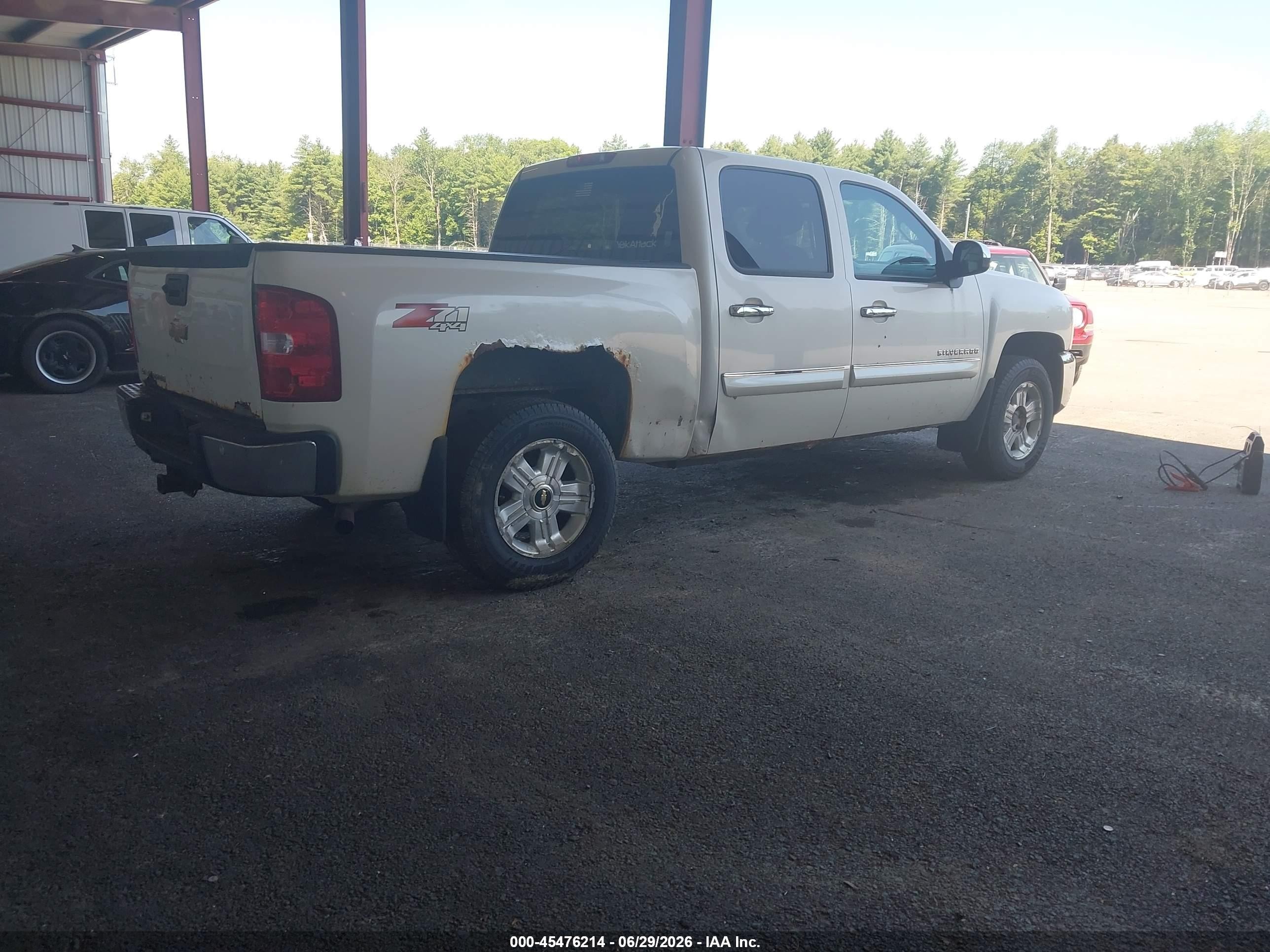 2013 Chevrolet Silverado 1500 Lt White vin: 3GCPKSE7XDG366253