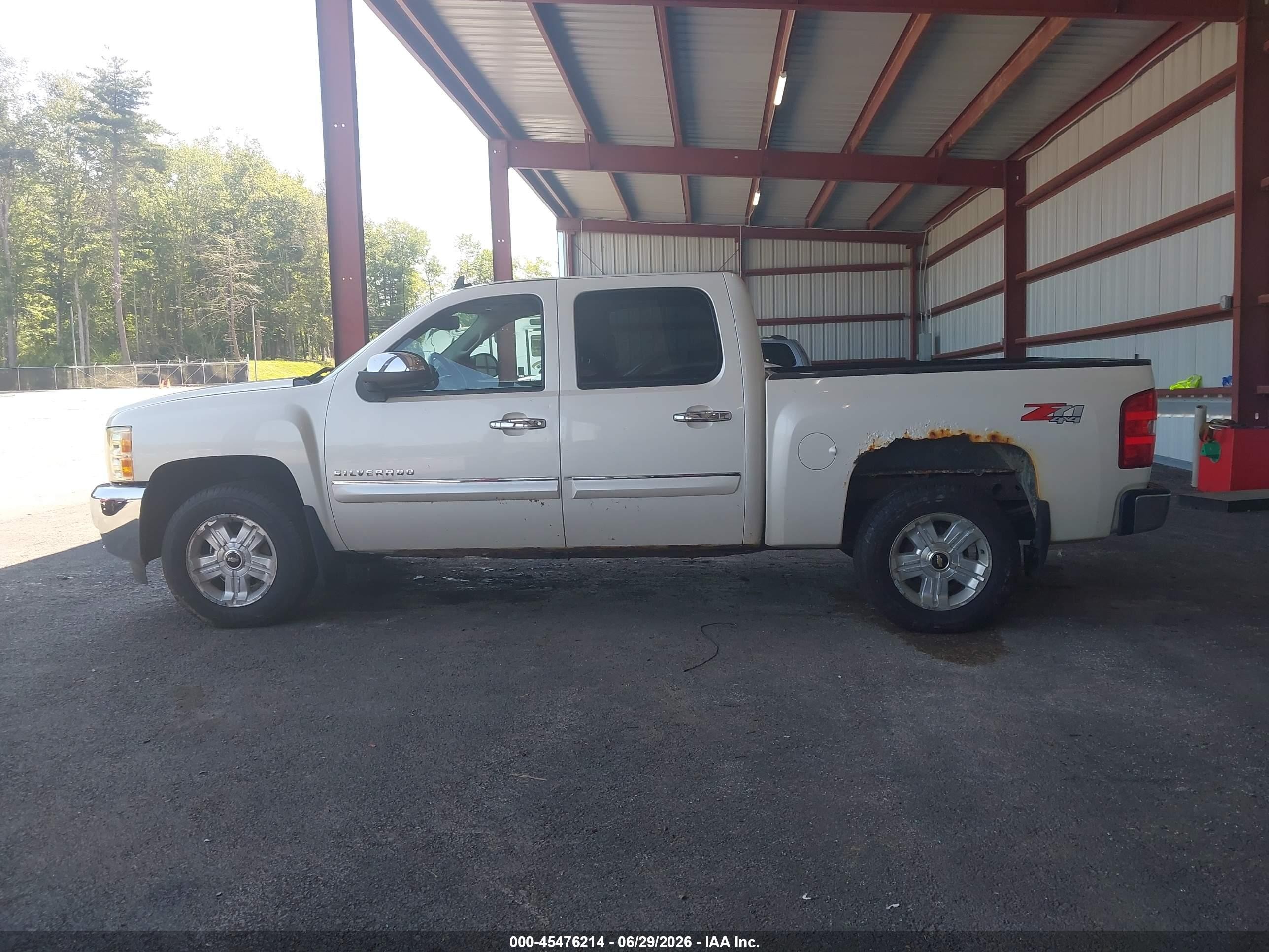 2013 Chevrolet Silverado 1500 Lt White vin: 3GCPKSE7XDG366253