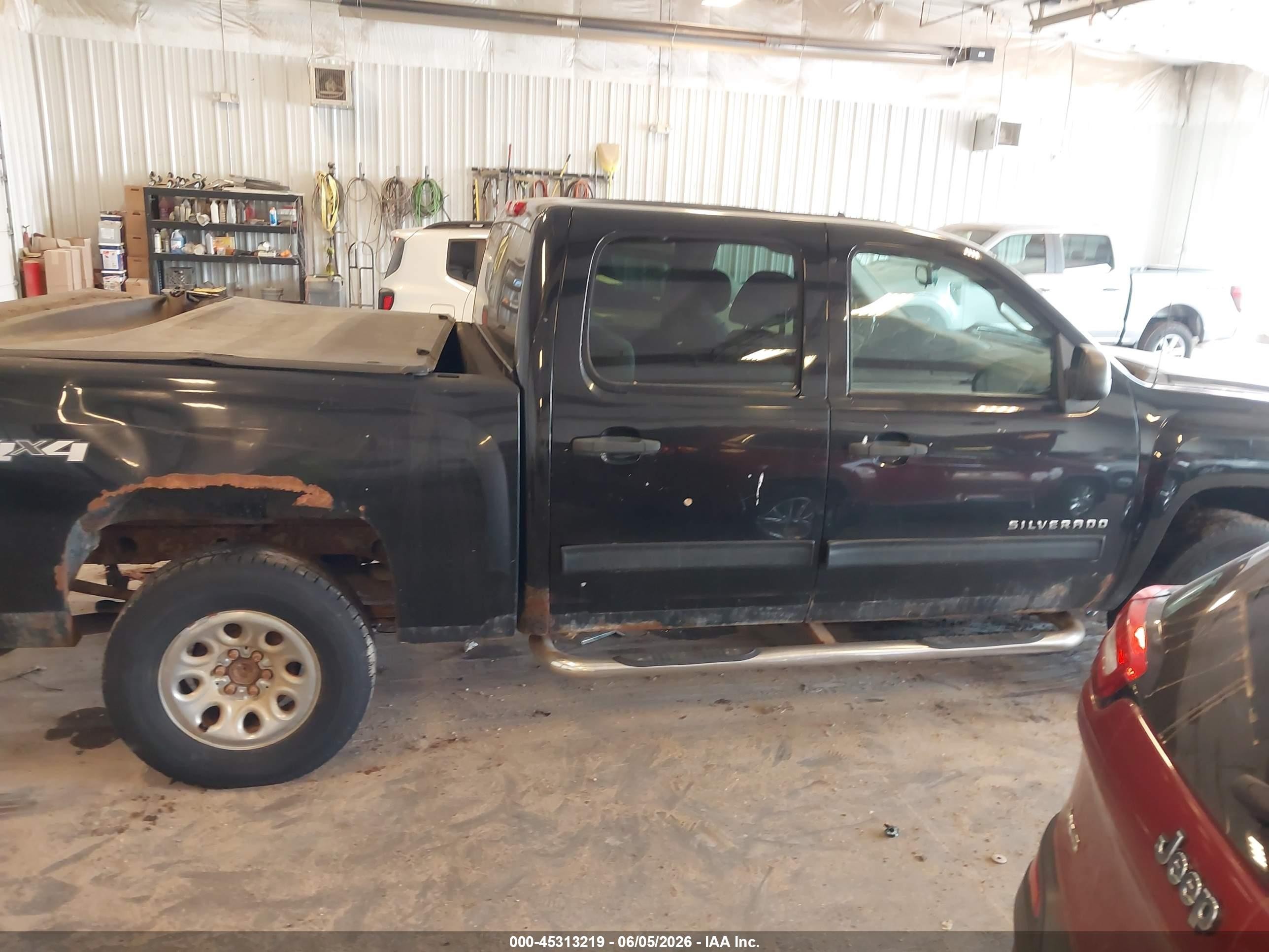 2011 Chevrolet Silverado 1500 Lt Black vin: 3GCPKSEA2BG145738