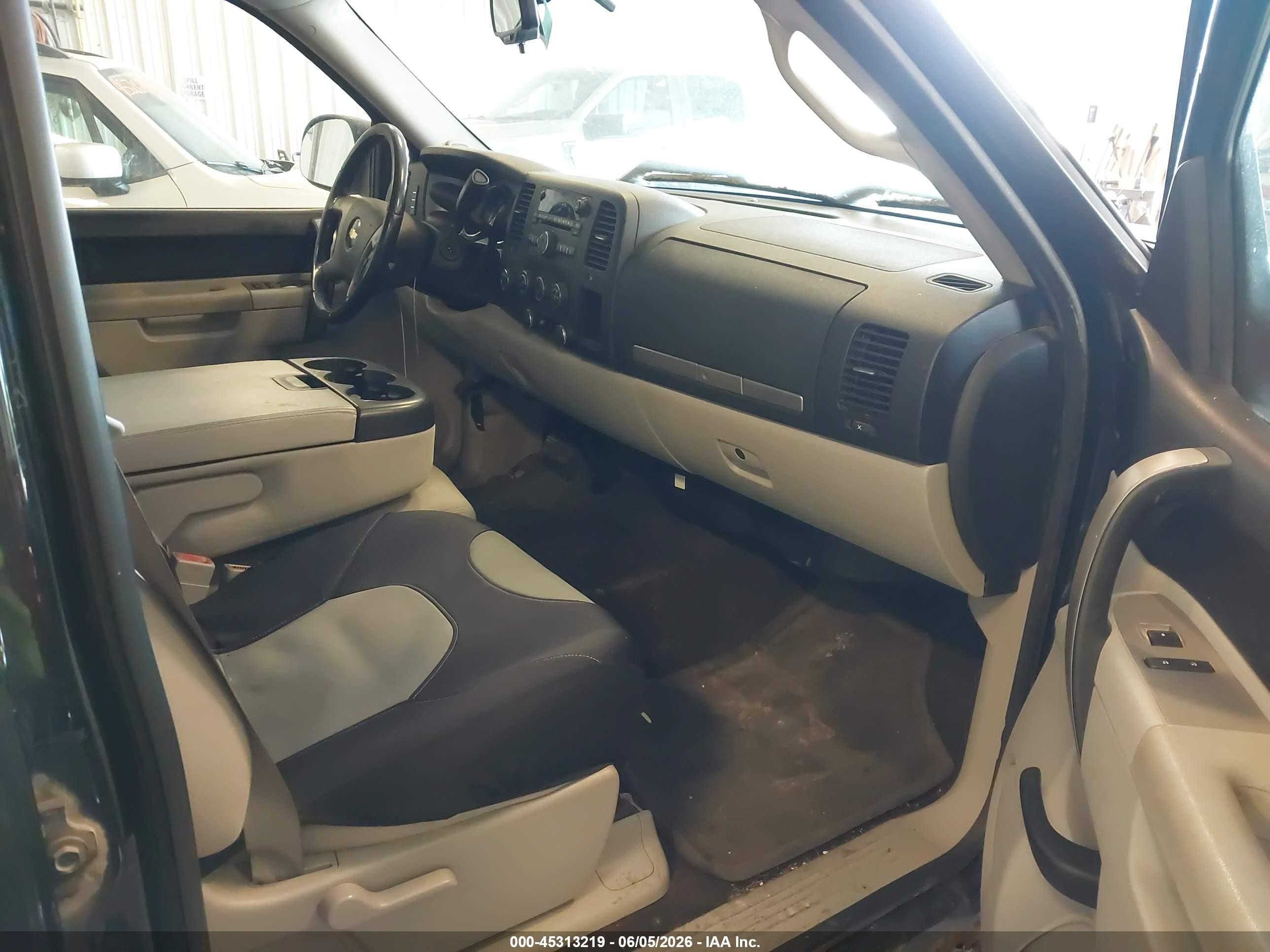 2011 Chevrolet Silverado 1500 Lt Black vin: 3GCPKSEA2BG145738