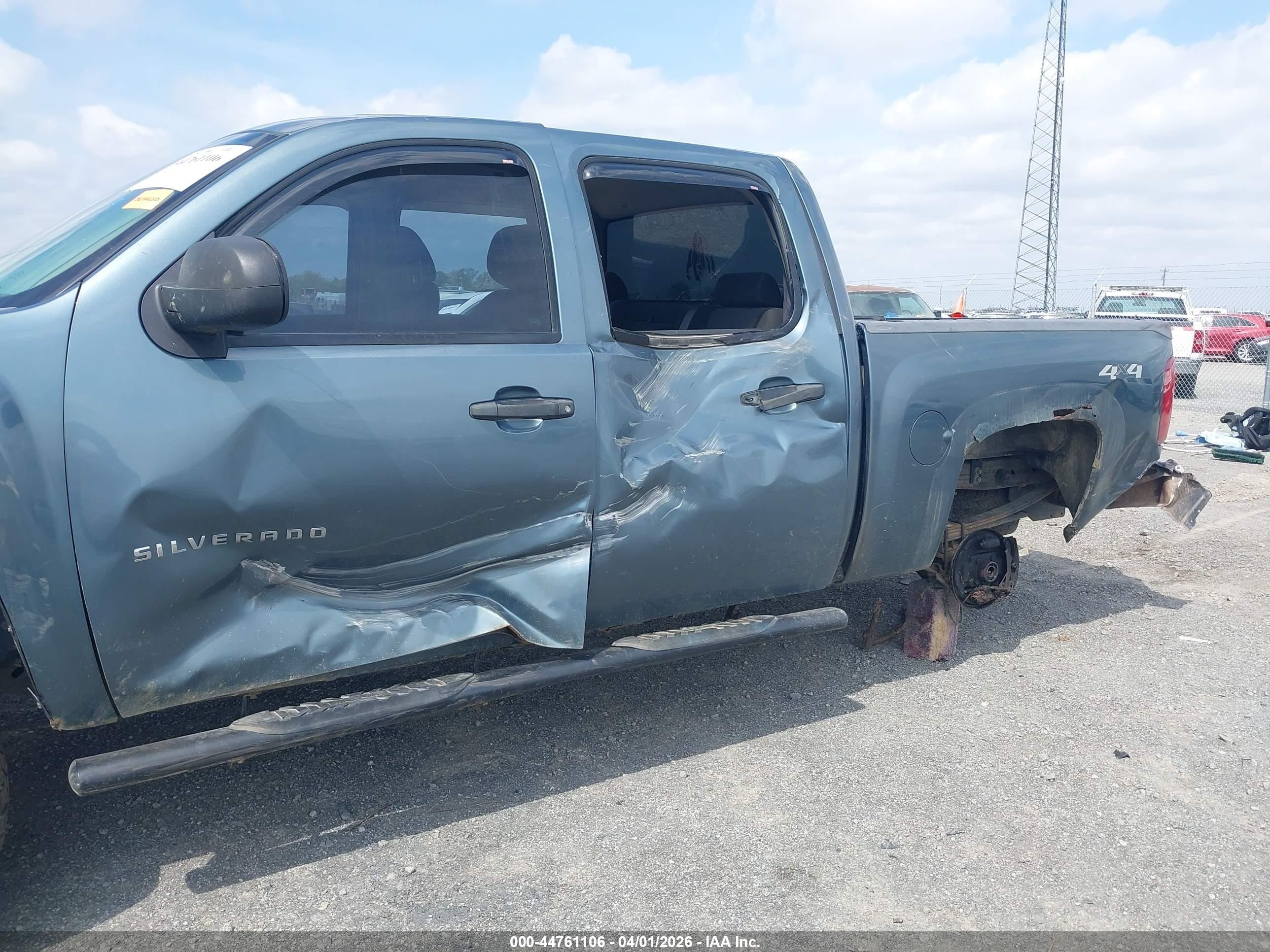 2011 Chevrolet Silverado 1500 Lt Light Blue vin: 3GCPKSEAXBG105598