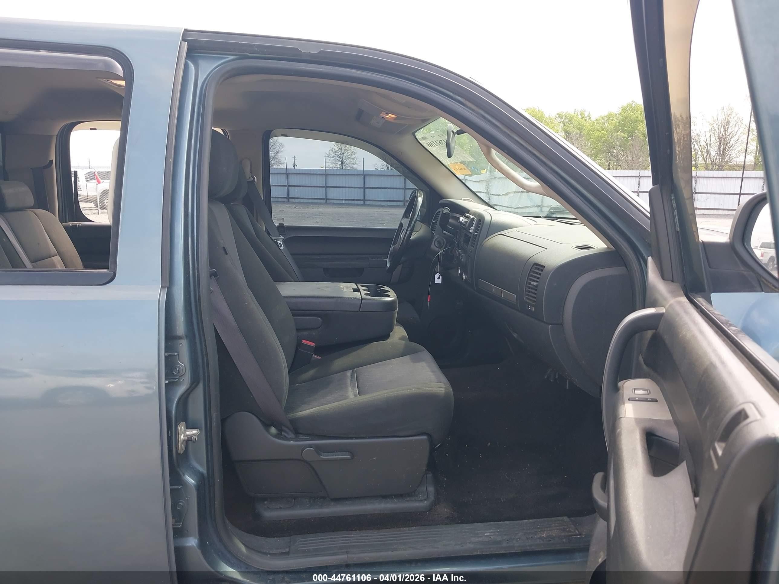 2011 Chevrolet Silverado 1500 Lt Light Blue vin: 3GCPKSEAXBG105598
