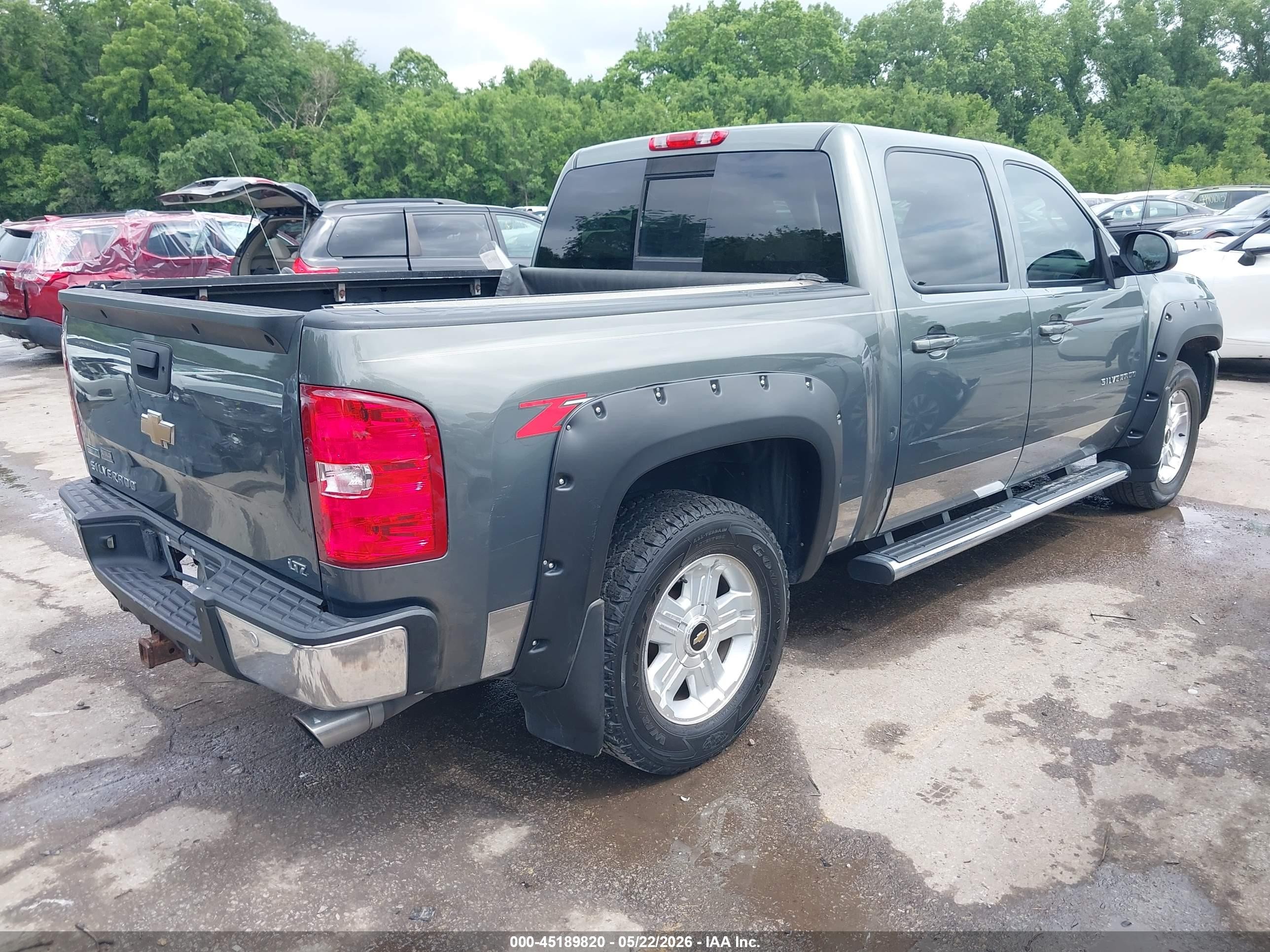 2011 Chevrolet Silverado 1500 Ltz Зеленый vin: 3GCPKTE20BG200220