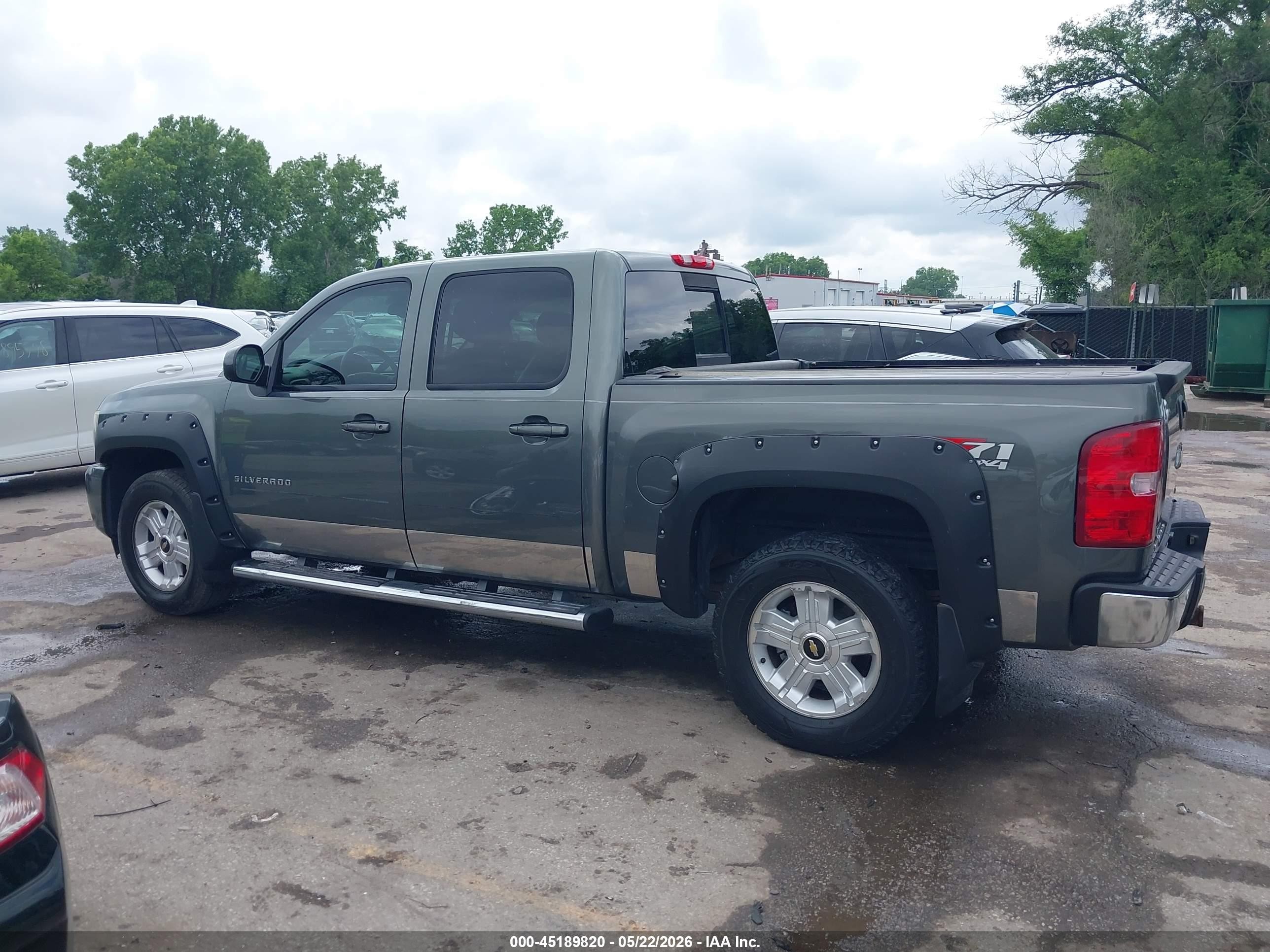 2011 Chevrolet Silverado 1500 Ltz Зеленый vin: 3GCPKTE20BG200220
