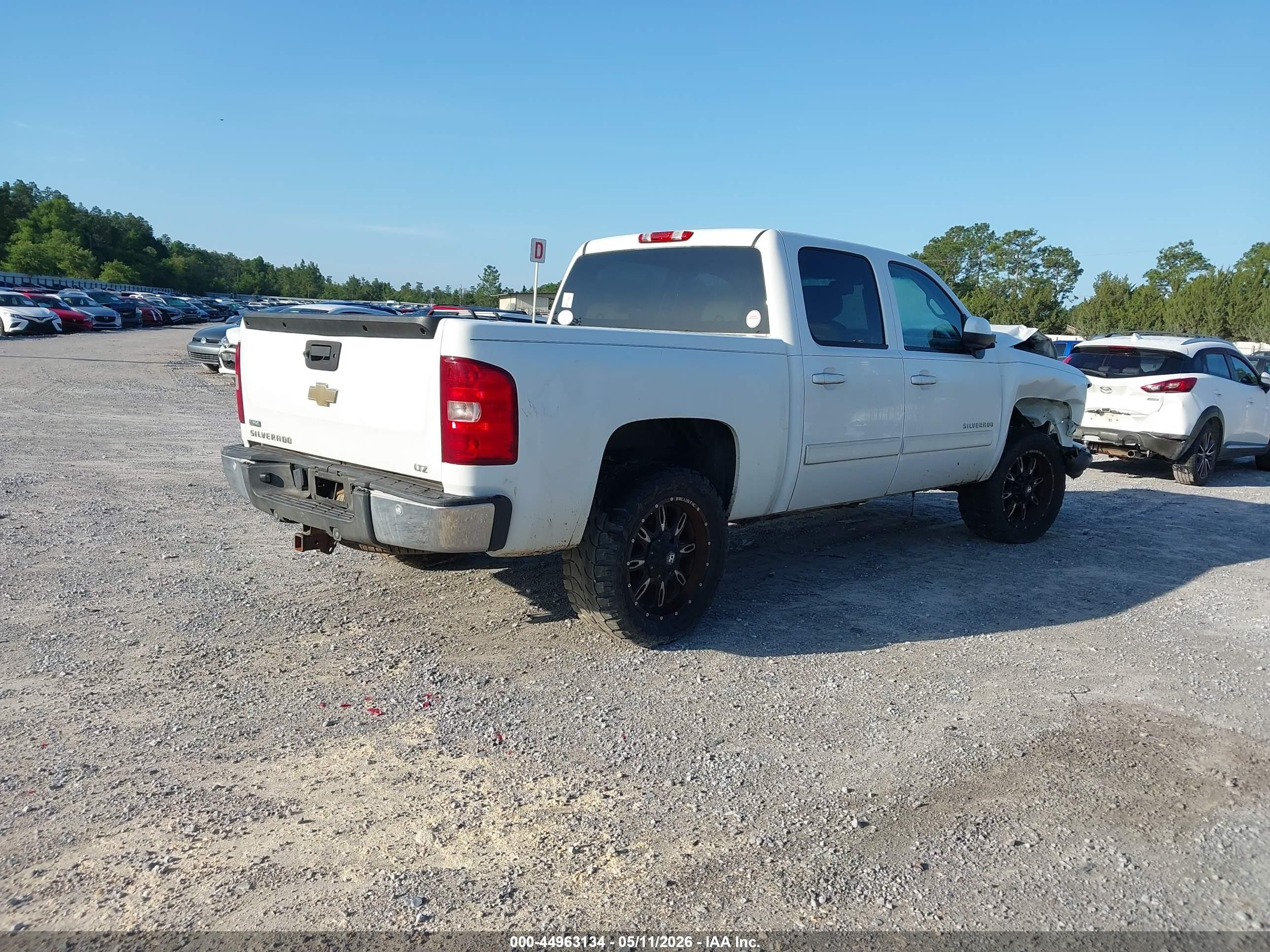 2011 Chevrolet Silverado 1500 Ltz Белый vin: 3GCPKTE24BG351920