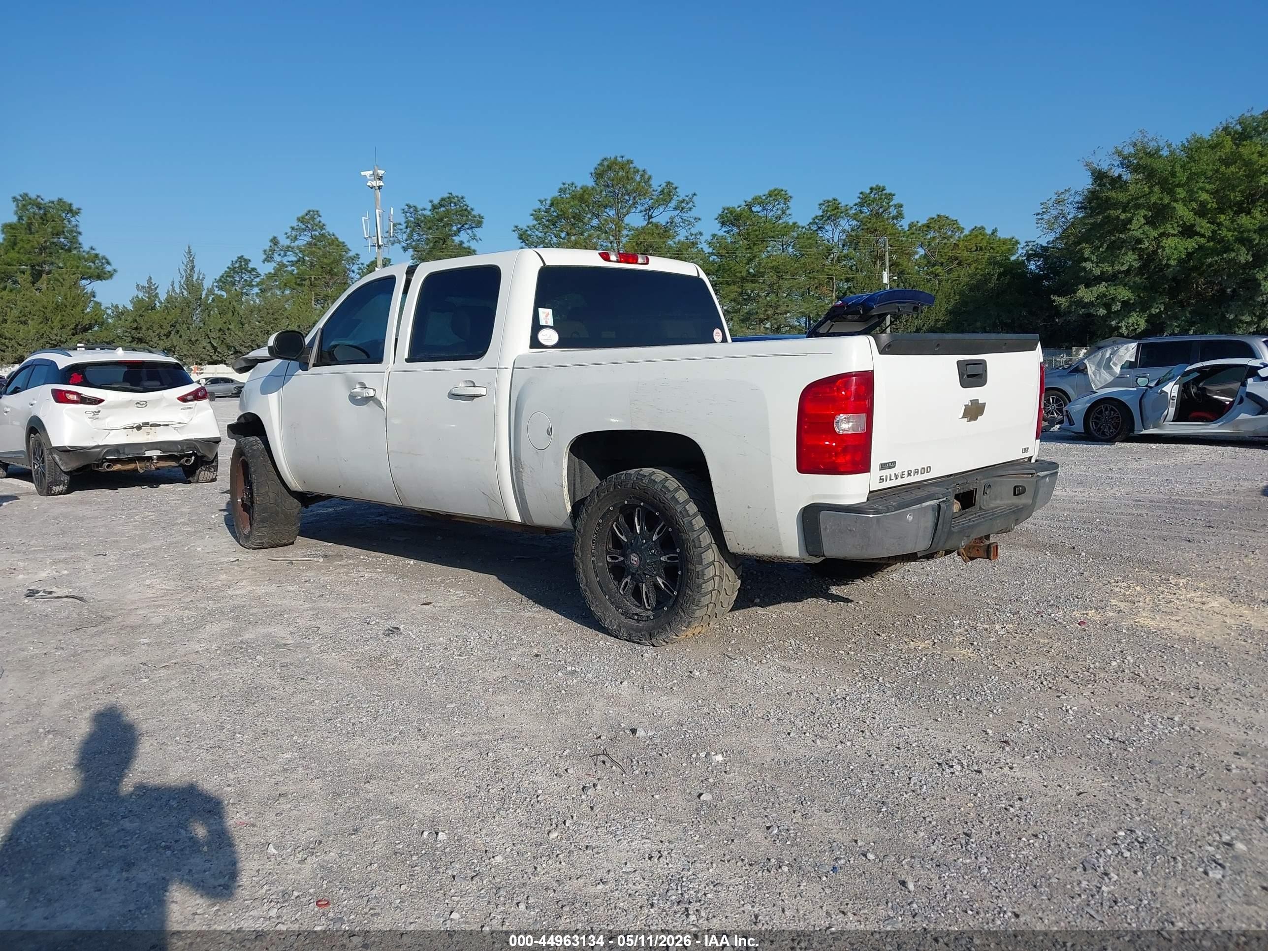 2011 Chevrolet Silverado 1500 Ltz Белый vin: 3GCPKTE24BG351920