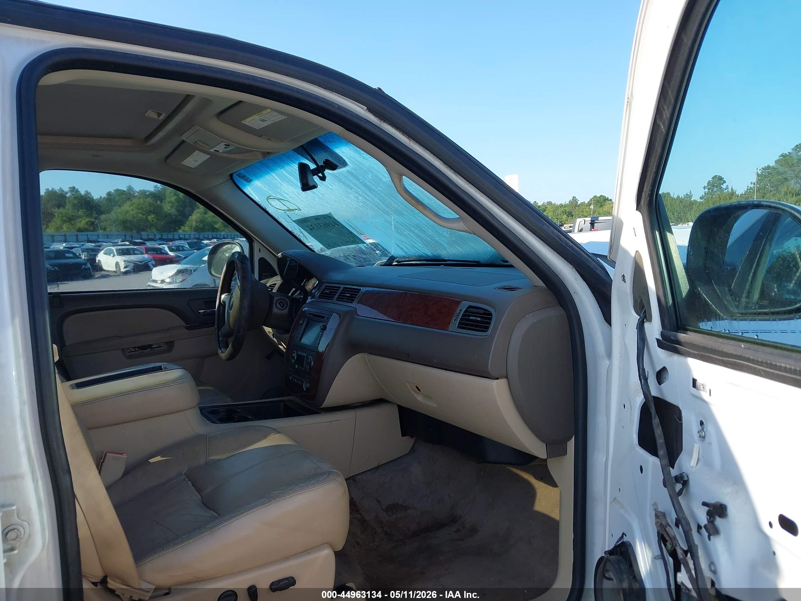 2011 Chevrolet Silverado 1500 Ltz Белый vin: 3GCPKTE24BG351920