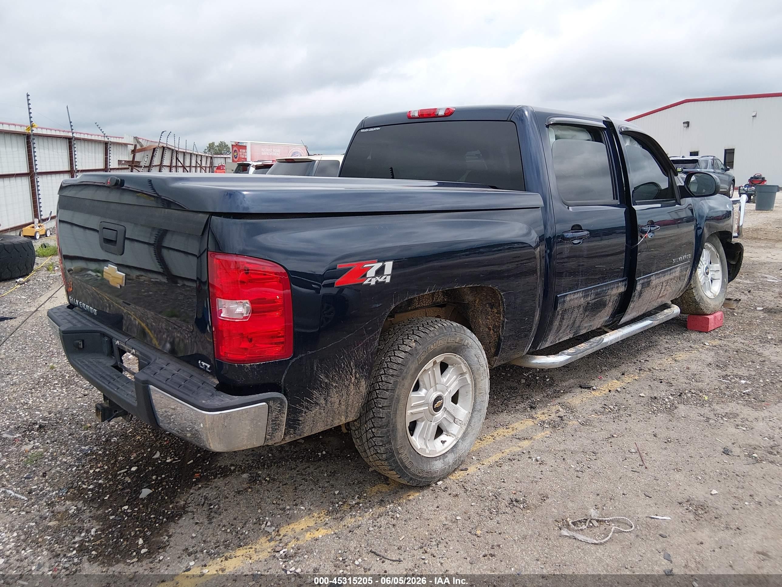2011 Chevrolet Silverado 1500 Ltz Blue vin: 3GCPKTE31BG334212