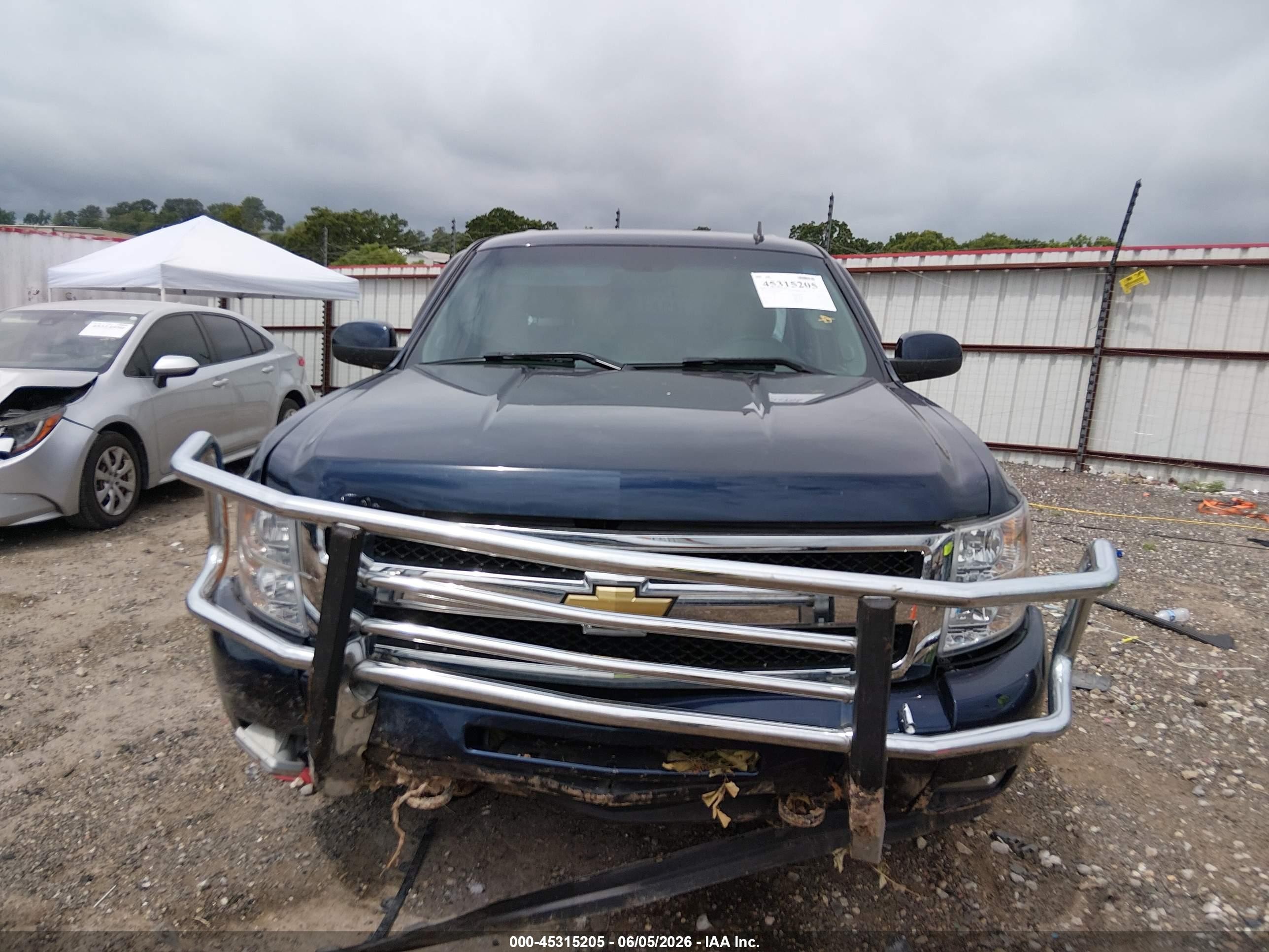 2011 Chevrolet Silverado 1500 Ltz Blue vin: 3GCPKTE31BG334212