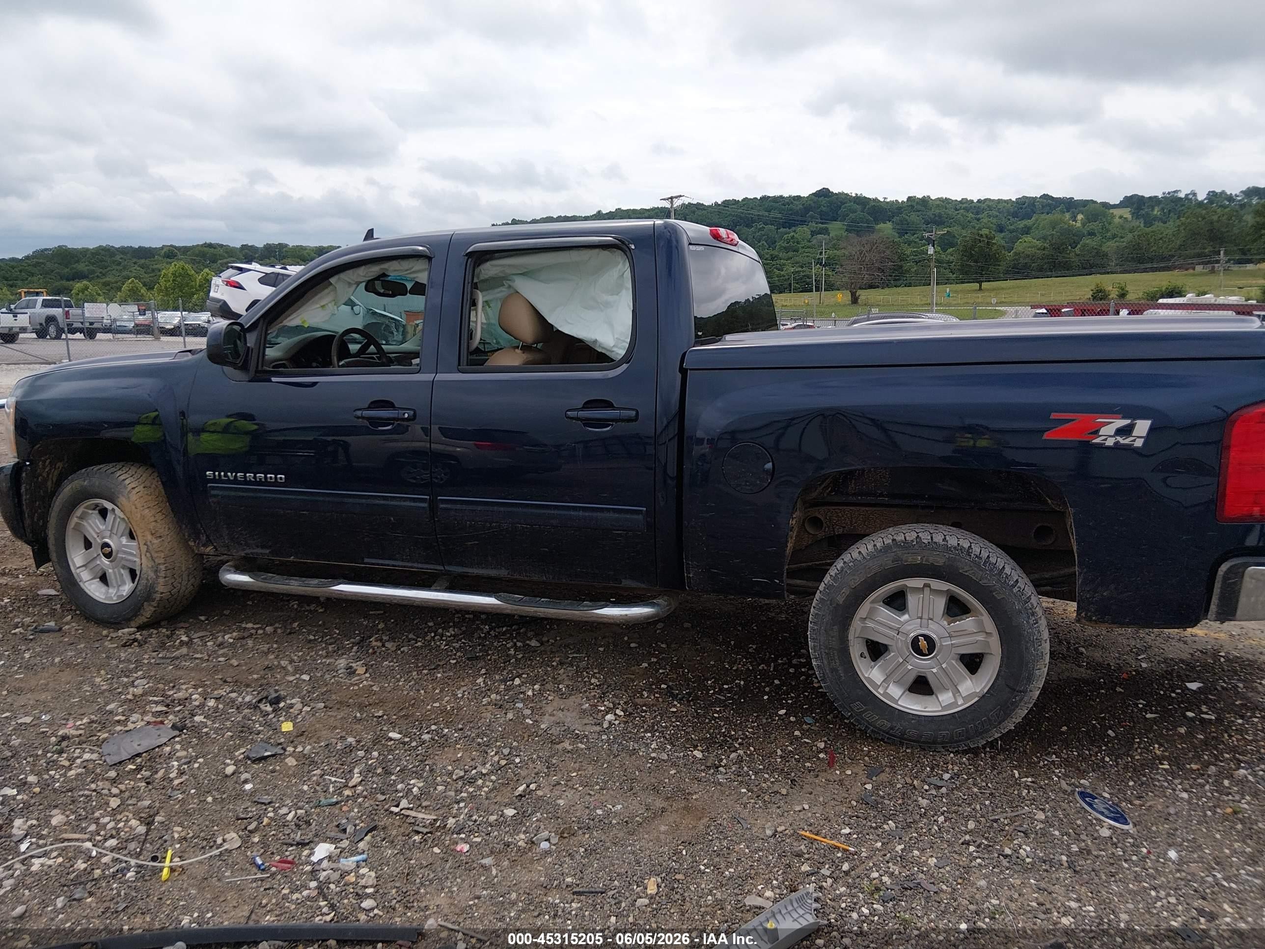 2011 Chevrolet Silverado 1500 Ltz Blue vin: 3GCPKTE31BG334212