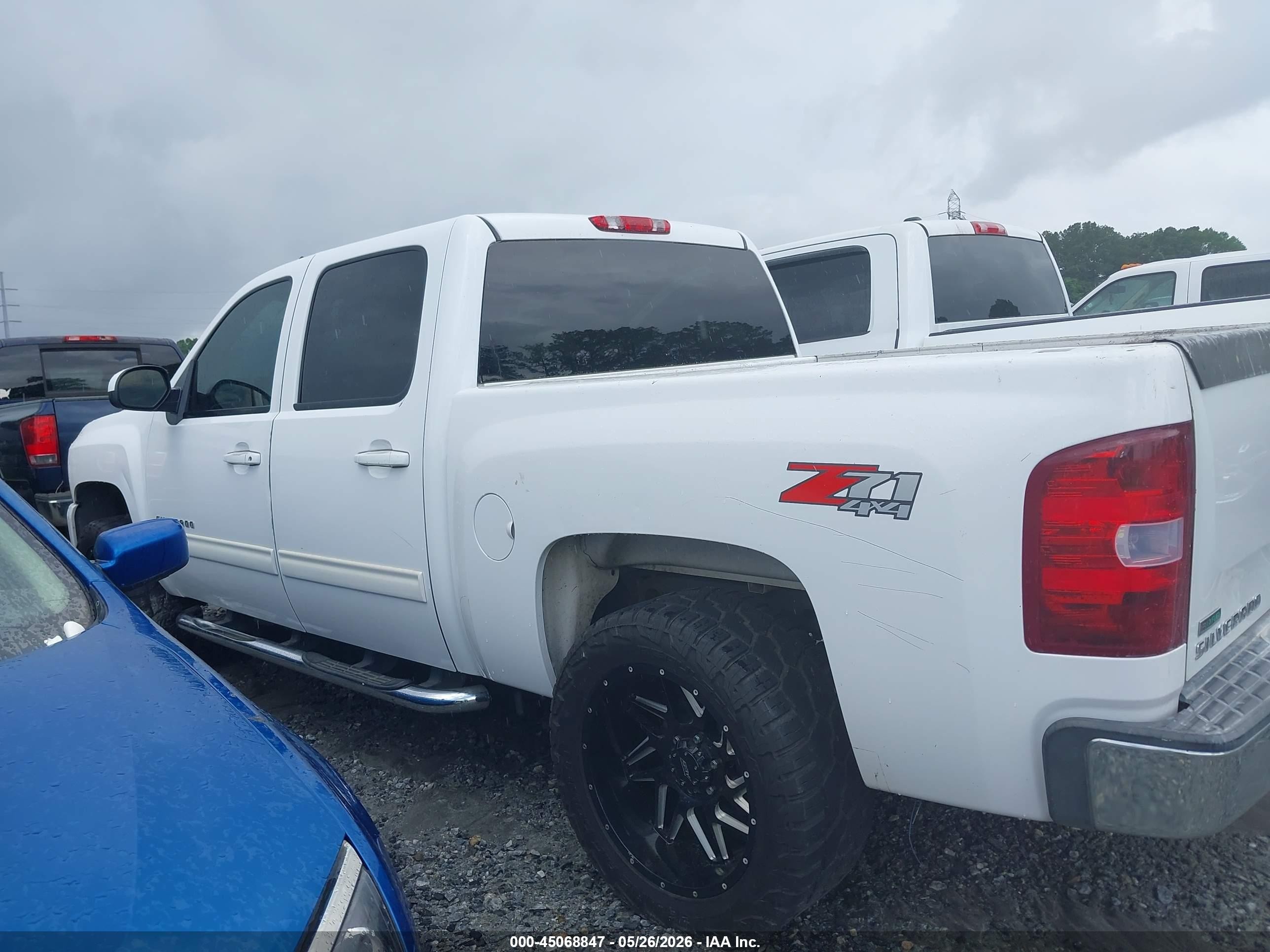 2011 Chevrolet Silverado 1500 Ltz White vin: 3GCPKTE35BG314819