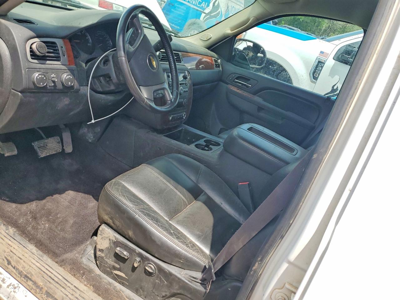 2011 Chevrolet Silverado K1500 Ltz White vin: 3GCPKTE35BG356701