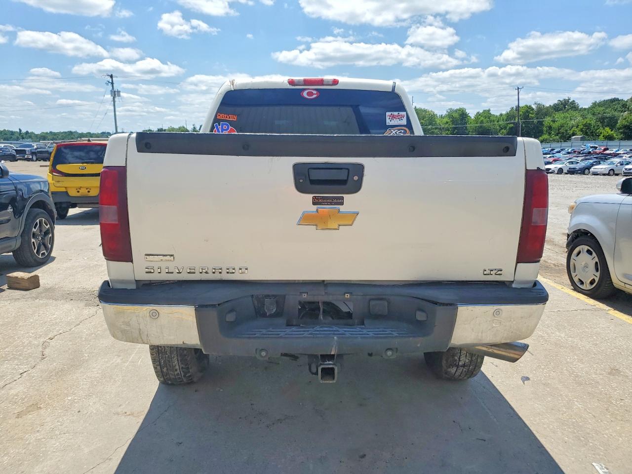 2011 Chevrolet Silverado K1500 Ltz Белый vin: 3GCPKTE3XBG317571