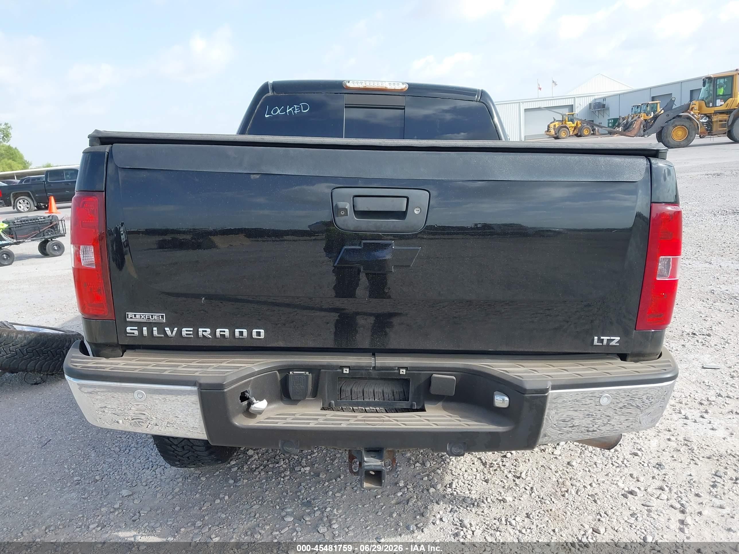 2011 Chevrolet Silverado 1500 Ltz Black vin: 3GCPKTE3XBG383182