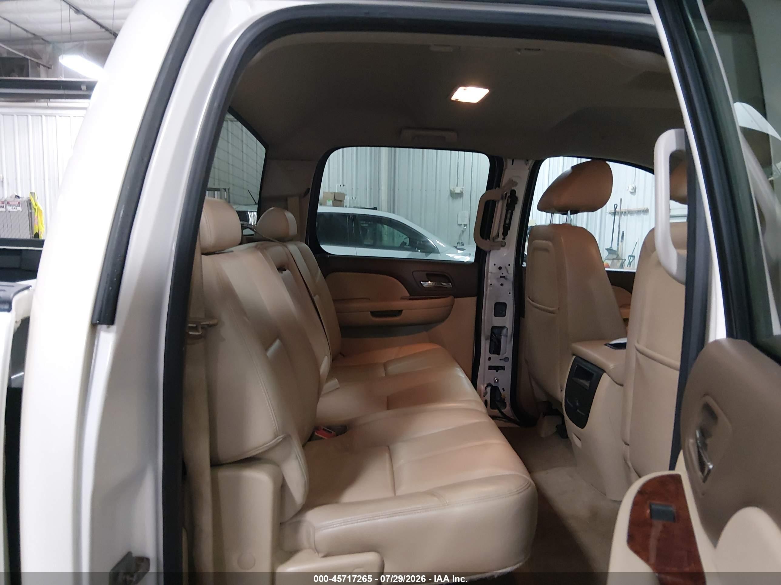 2012 Chevrolet Silverado 1500 Ltz White vin: 3GCPKTE70CG222490