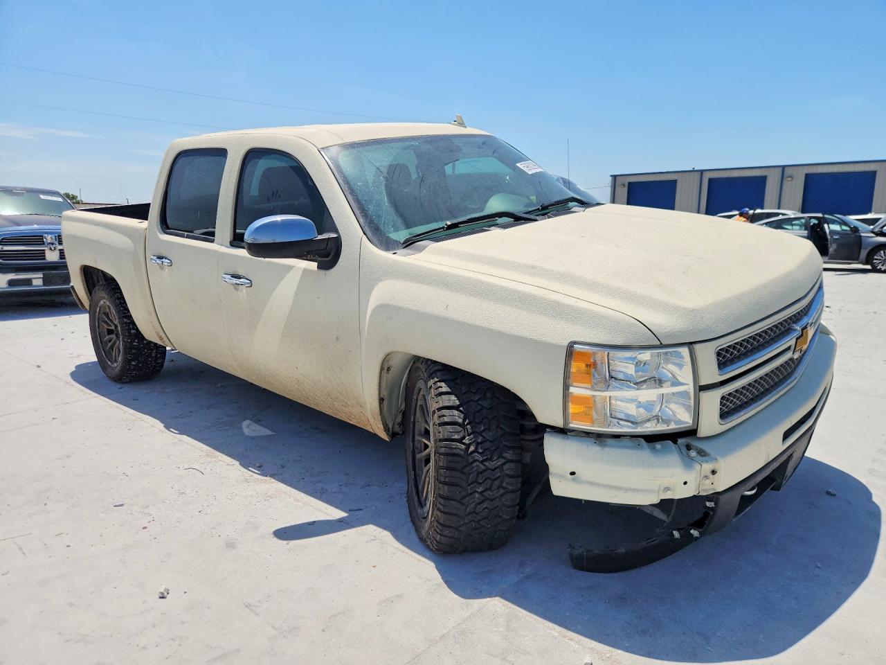 2013 Chevrolet Silverado K1500 Ltz Cream vin: 3GCPKTE70DG249092