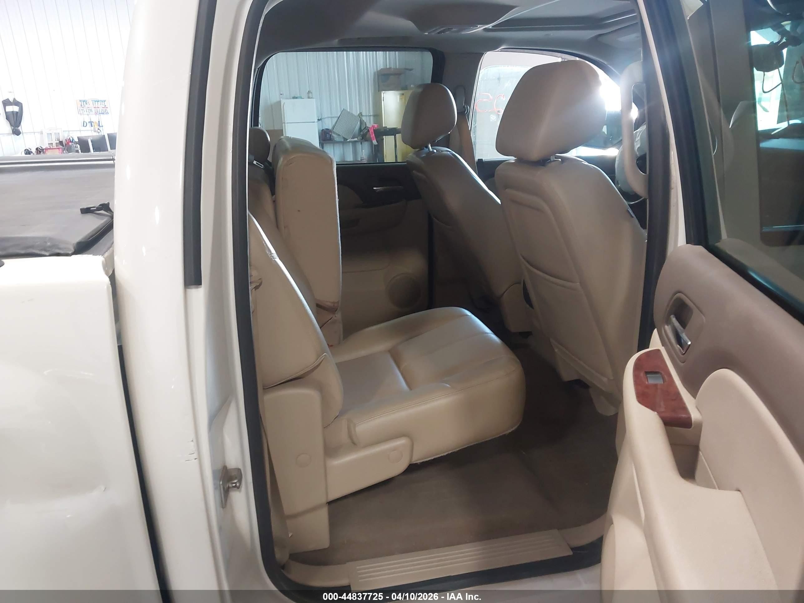 2012 Chevrolet Silverado 1500 Ltz Cream vin: 3GCPKTE72CG107602