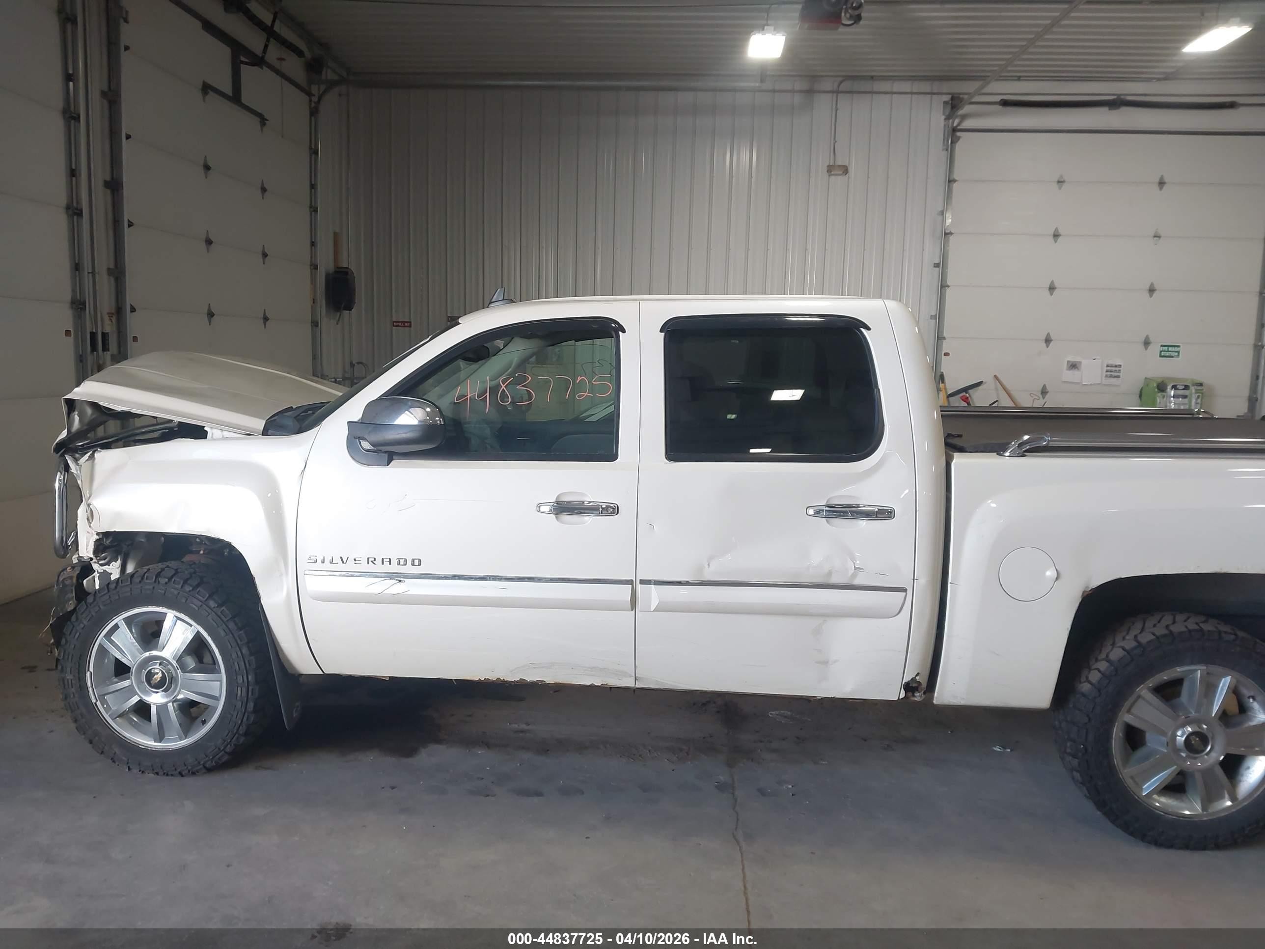 2012 Chevrolet Silverado 1500 Ltz Cream vin: 3GCPKTE72CG107602