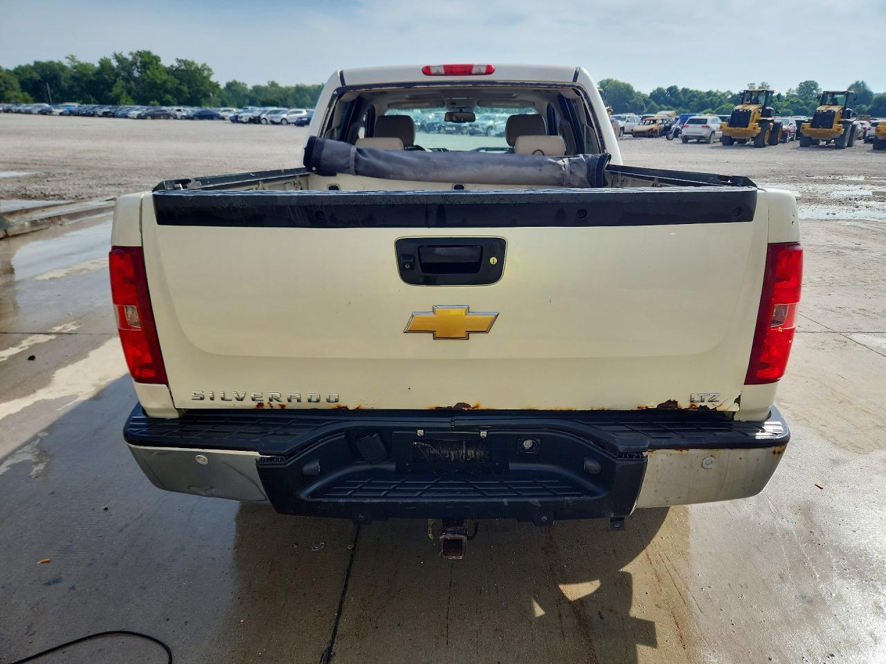 2013 Chevrolet Silverado K1500 Ltz White vin: 3GCPKTE72DG268839