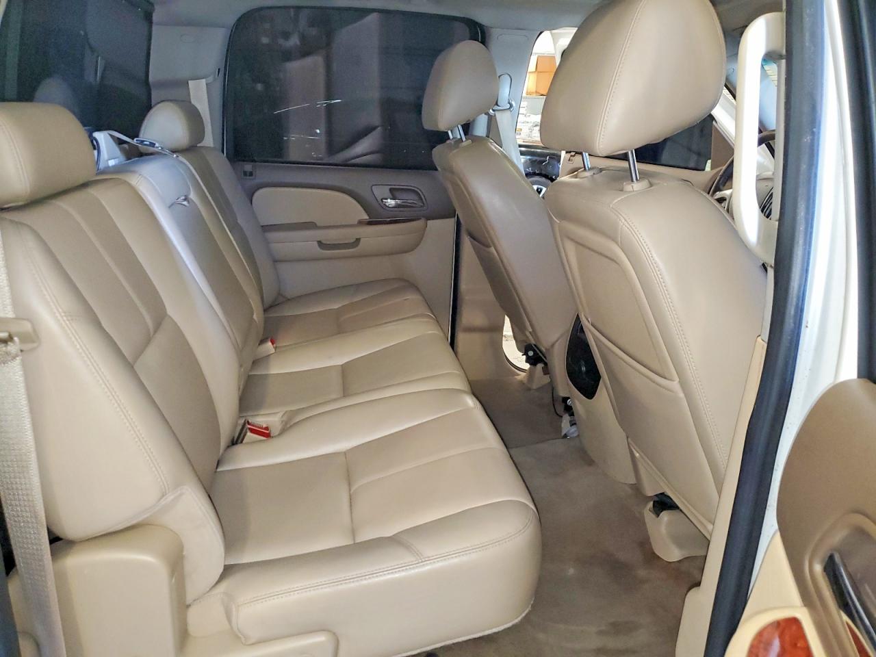 2012 Chevrolet Silverado K1500 Ltz White vin: 3GCPKTE73CG260179