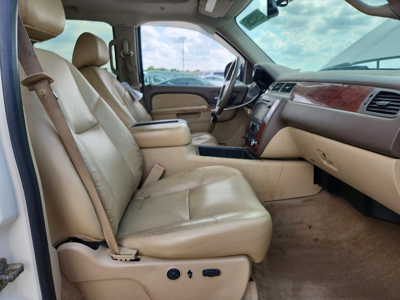 2012 Chevrolet Silverado K1500 Ltz White vin: 3GCPKTE75CG137547